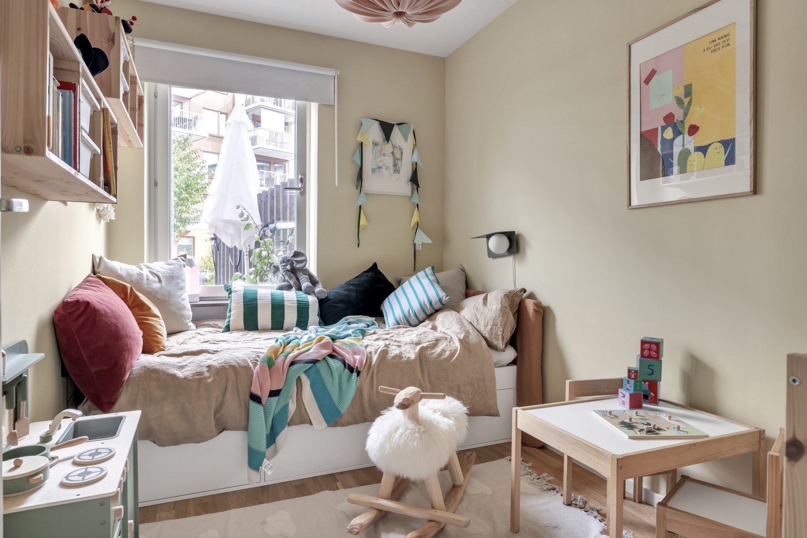 Bostadsbild från Ljusbärargatan 9, Till salu i Kapellgärdet, Uppsala