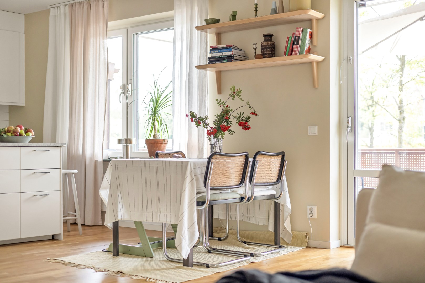 Bostadsbild från Ljusbärargatan 9, Till salu i Kapellgärdet, Uppsala