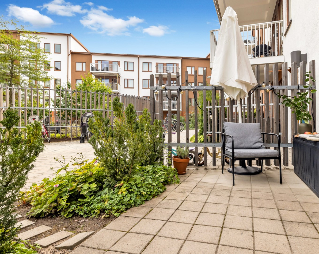 Bostadsbild från Ljusbärargatan 9, Till salu i Kapellgärdet, Uppsala