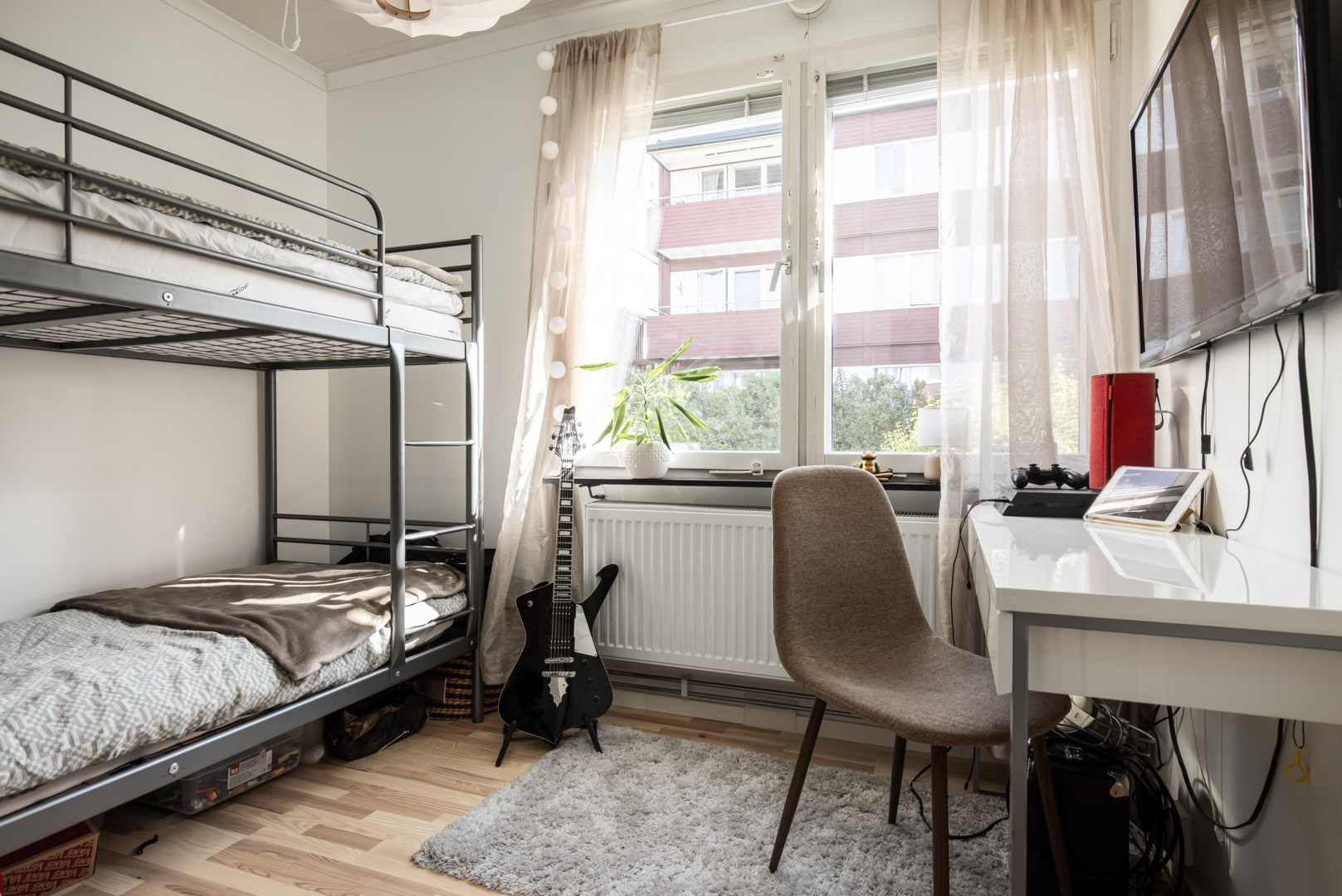 Bostadsbild från Ljuskärrsvägen 70, Såld i Ljuskärrsberget - Saltsjöbaden, Nacka