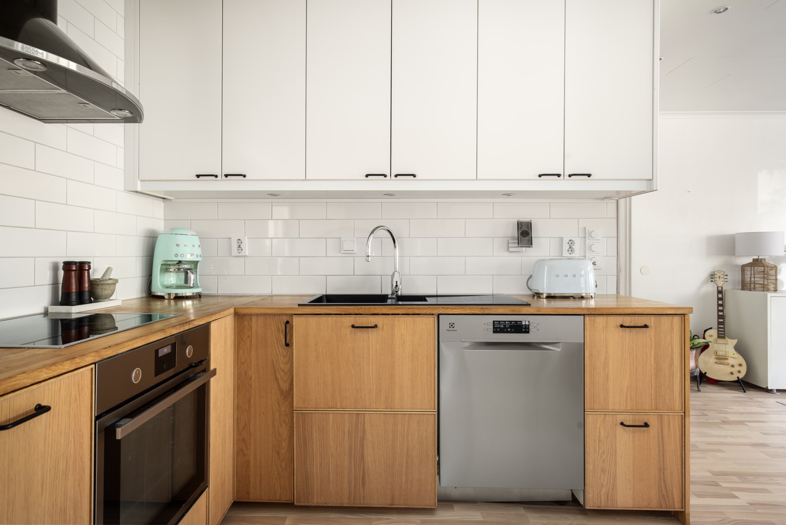 Bostadsbild från Ljuskärrsvägen 70, Såld i Ljuskärrsberget - Saltsjöbaden, Nacka