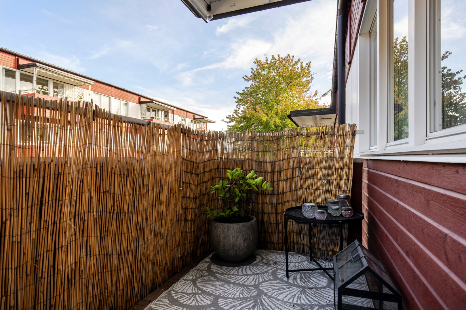 Bostadsbild från Ljuskärrsvägen 70, Såld i Ljuskärrsberget - Saltsjöbaden, Nacka