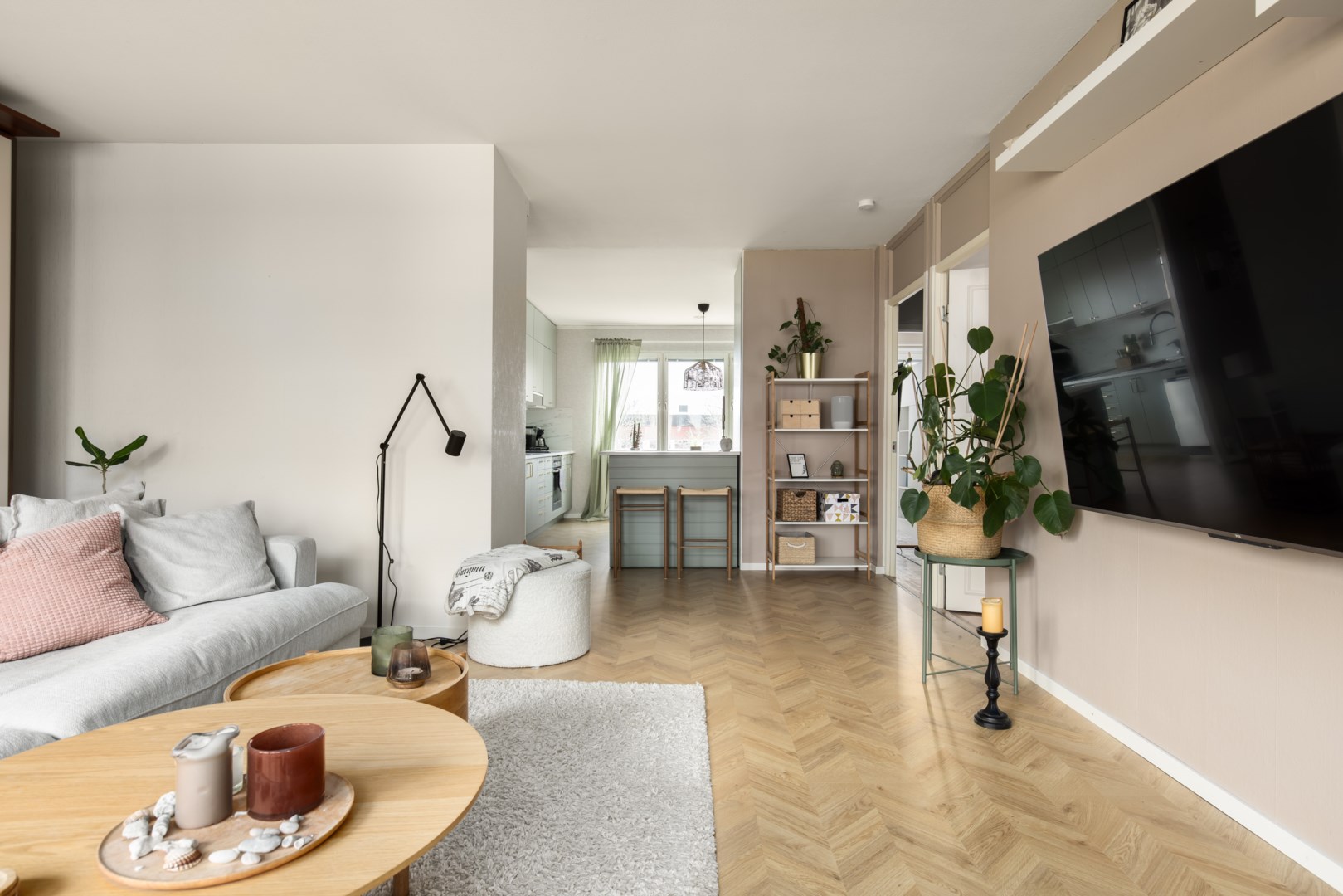 Bostadsbild från Ljuskärrsvägen 70, Såld i Ljuskärrsberget - Saltsjöbaden, Nacka