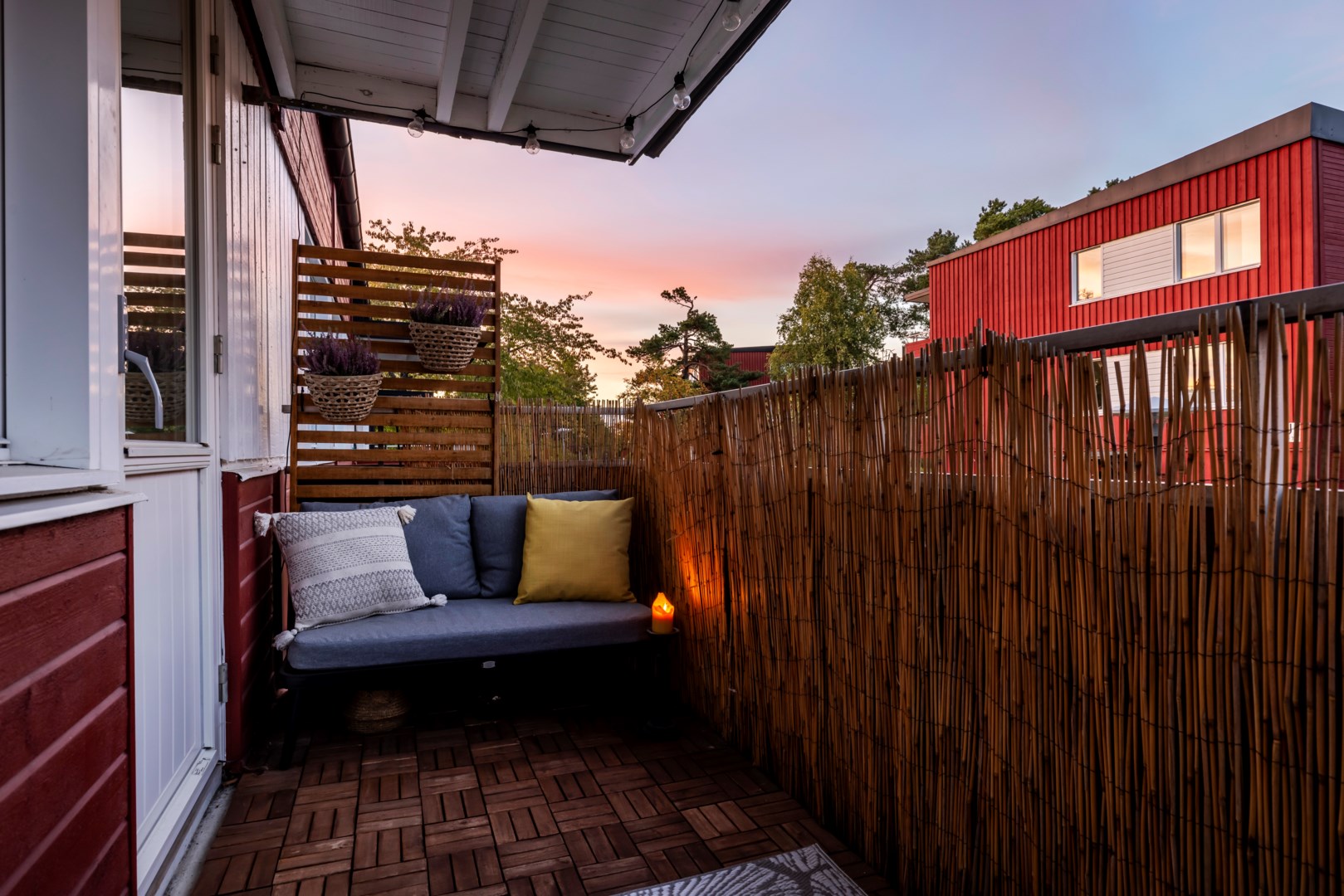 Bostadsbild från Ljuskärrsvägen 70, Såld i Ljuskärrsberget - Saltsjöbaden, Nacka