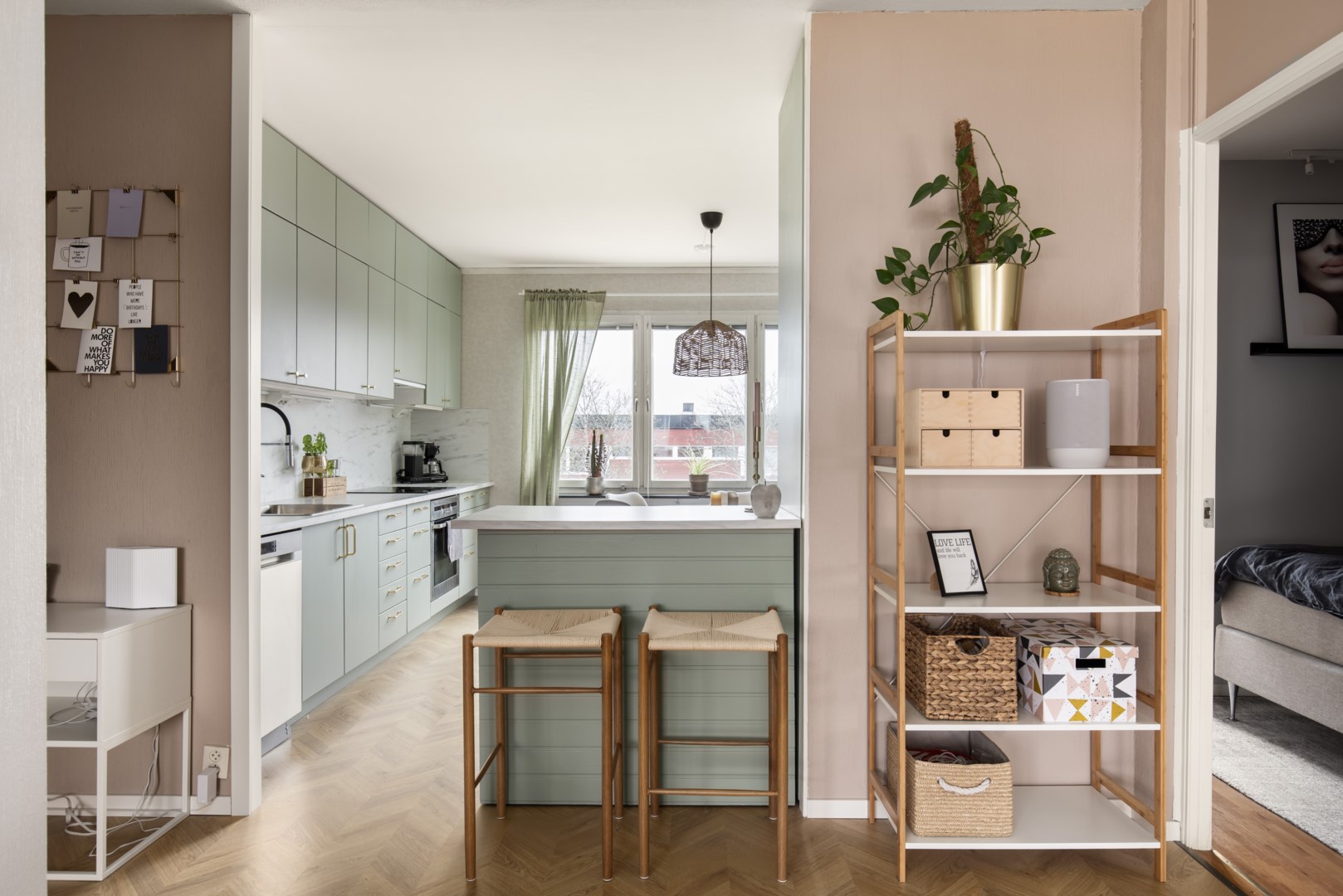 Bostadsbild från Ljuskärrsvägen 70, Såld i Ljuskärrsberget - Saltsjöbaden, Nacka