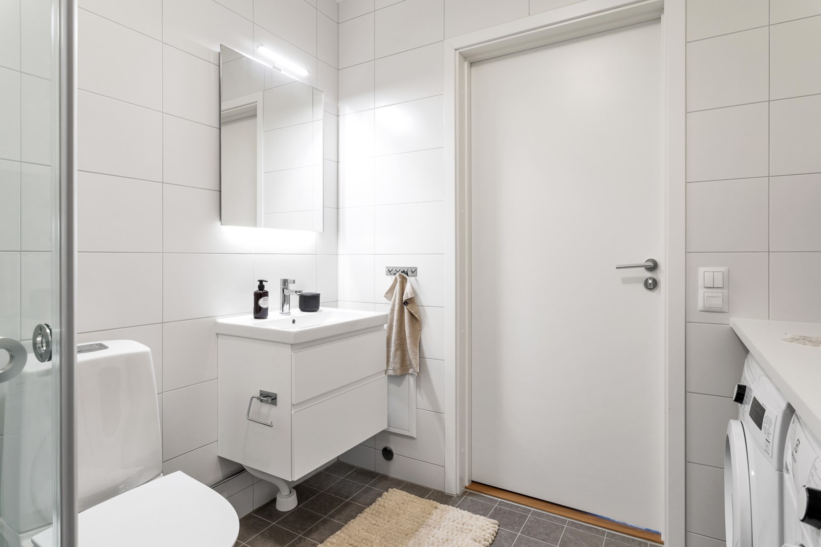 Bostadsbild från Gränby bilgata 28, Såld i Gränby, Uppsala