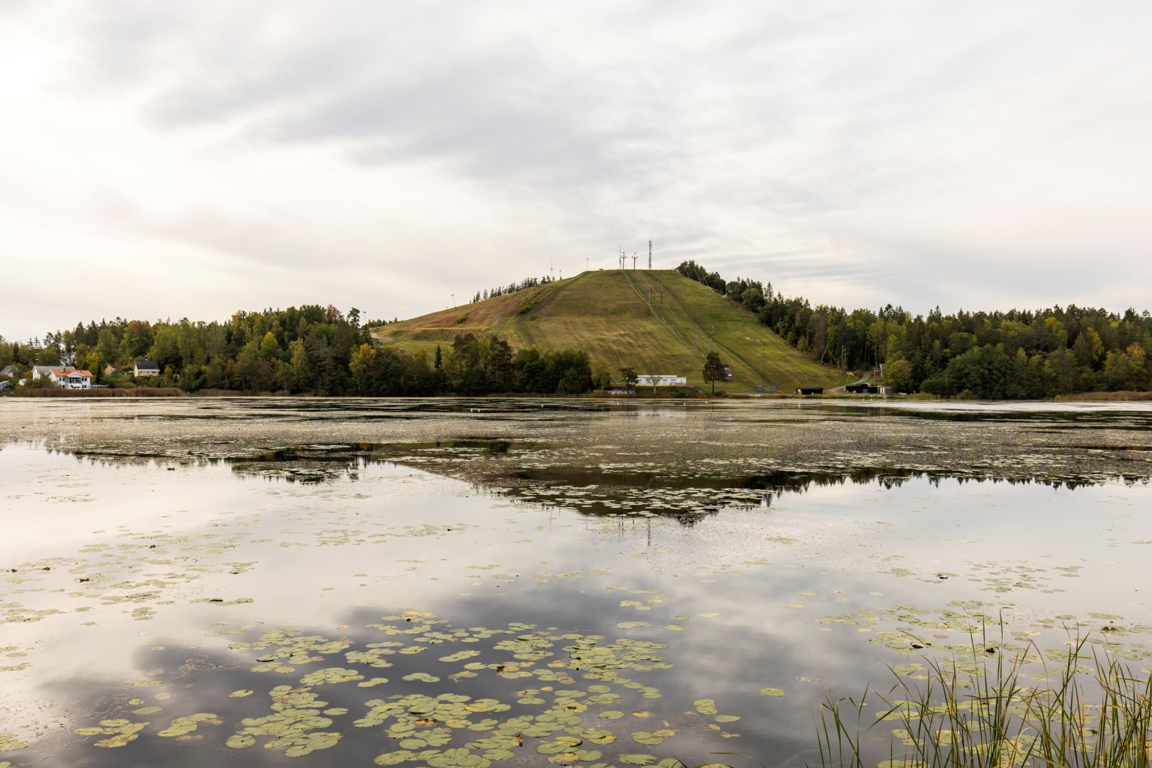 Bostadsbild från Molnstigen 39D, Kommande i Väsjön, Sollentuna