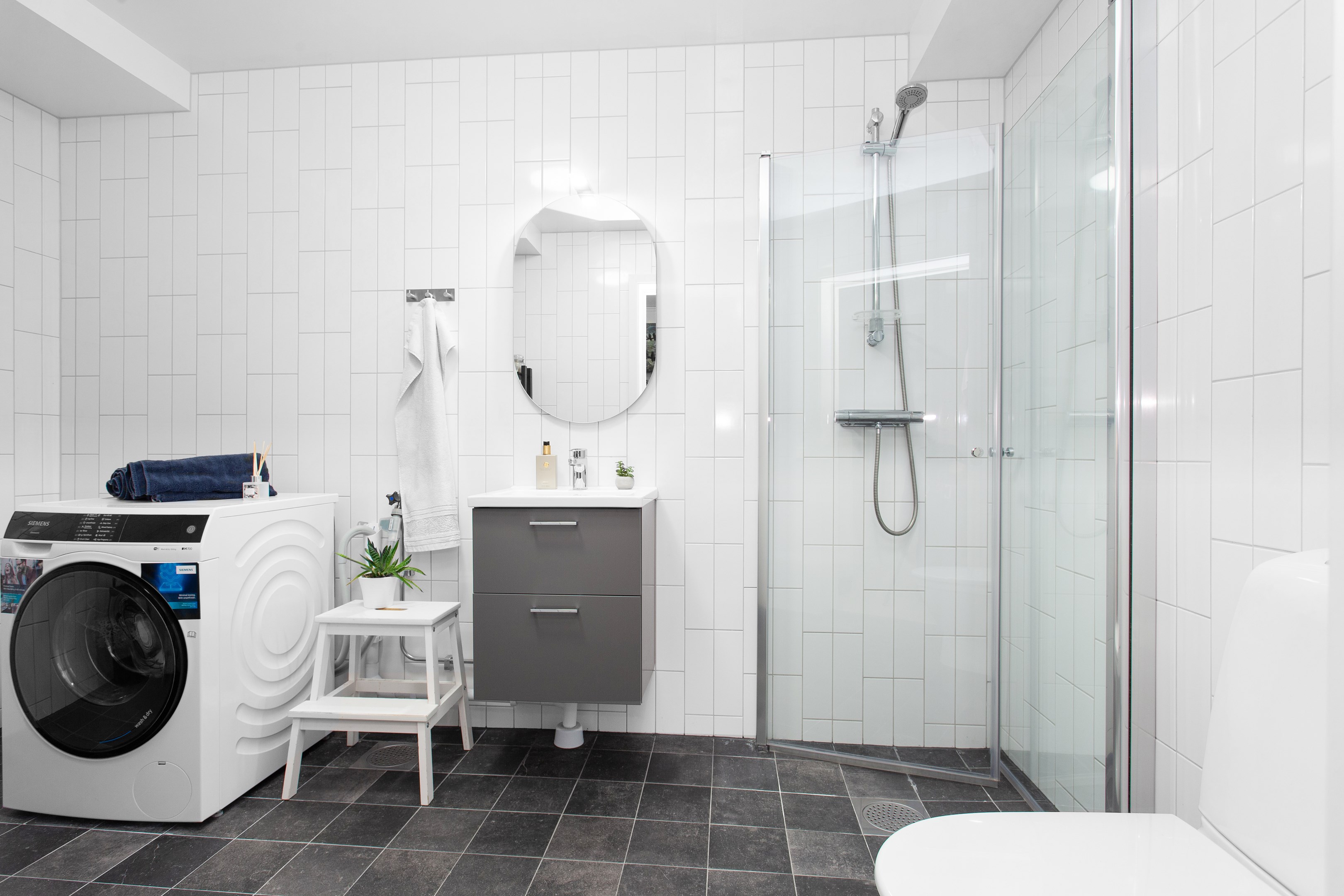 Bostadsbild från Molnstigen 39D, Till salu i Väsjön, Sollentuna