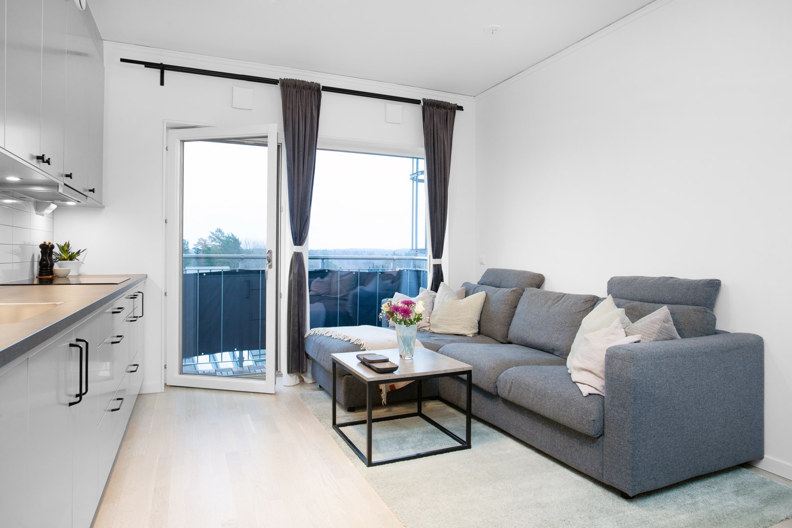 Bostadsbild från Molnstigen 39D, Kommande i Väsjön, Sollentuna