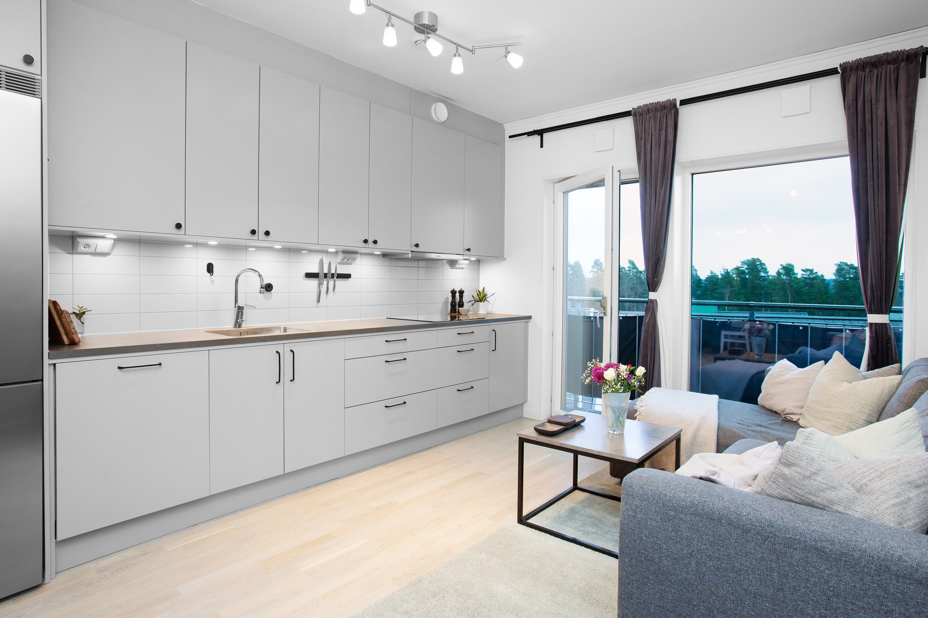 Bostadsbild från Molnstigen 39D, Till salu i Väsjön, Sollentuna