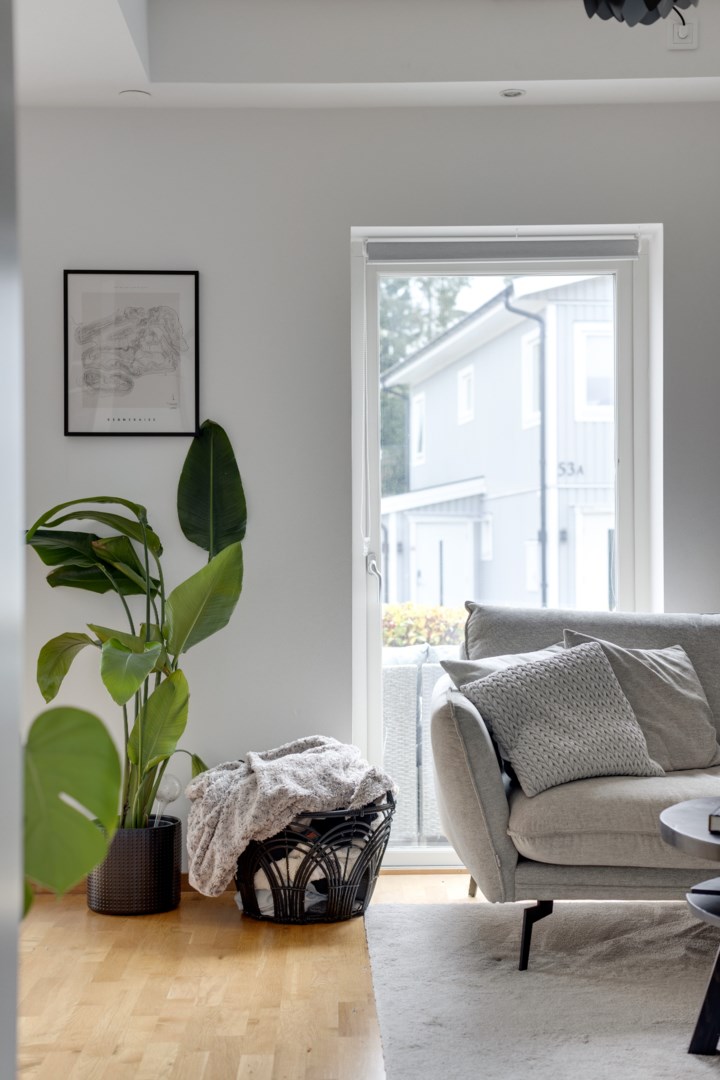 Bostadsbild från Milstensvägen 98, Såld i Herrhagen, Uppsala