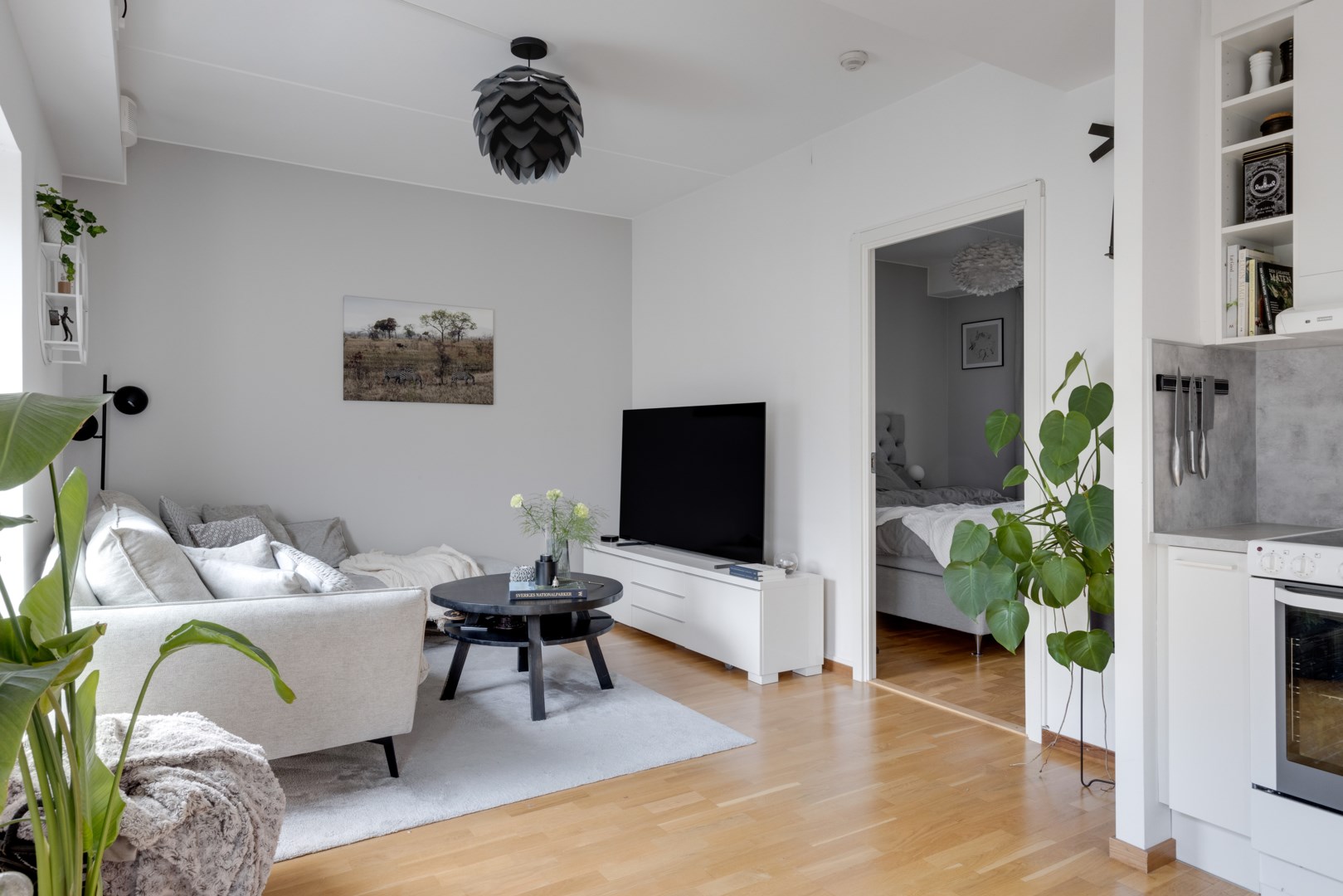 Bostadsbild från Milstensvägen 98, Såld i Herrhagen, Uppsala