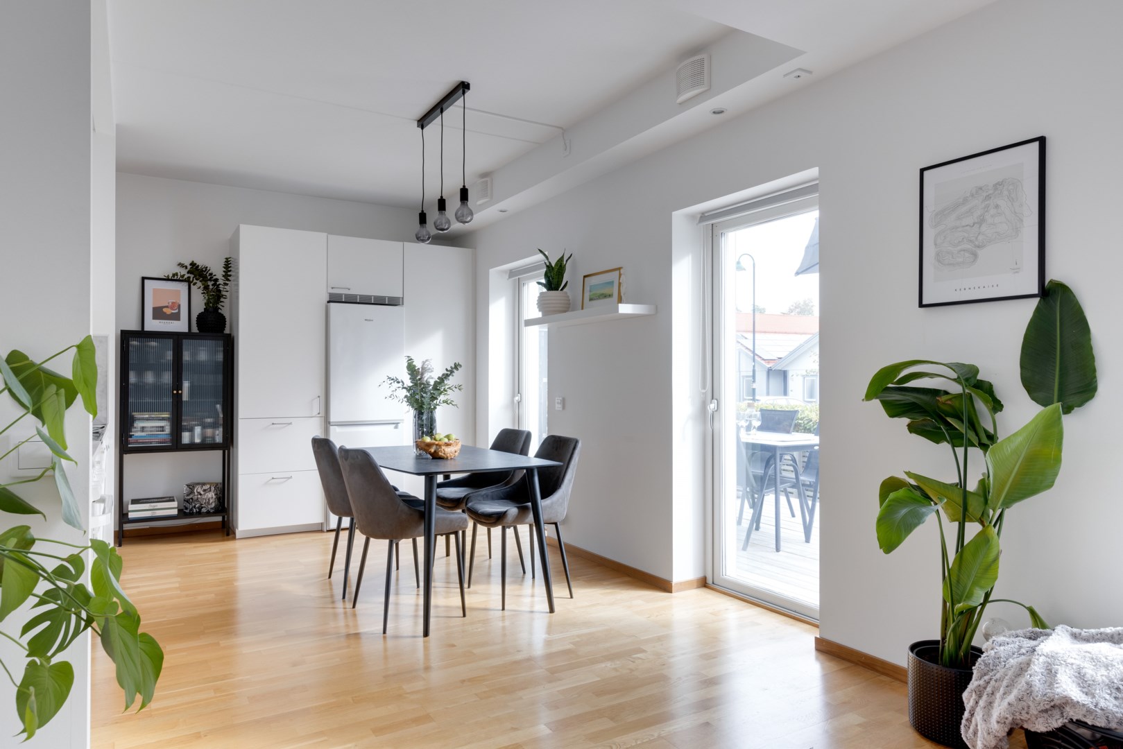 Bostadsbild från Milstensvägen 98, Såld i Herrhagen, Uppsala