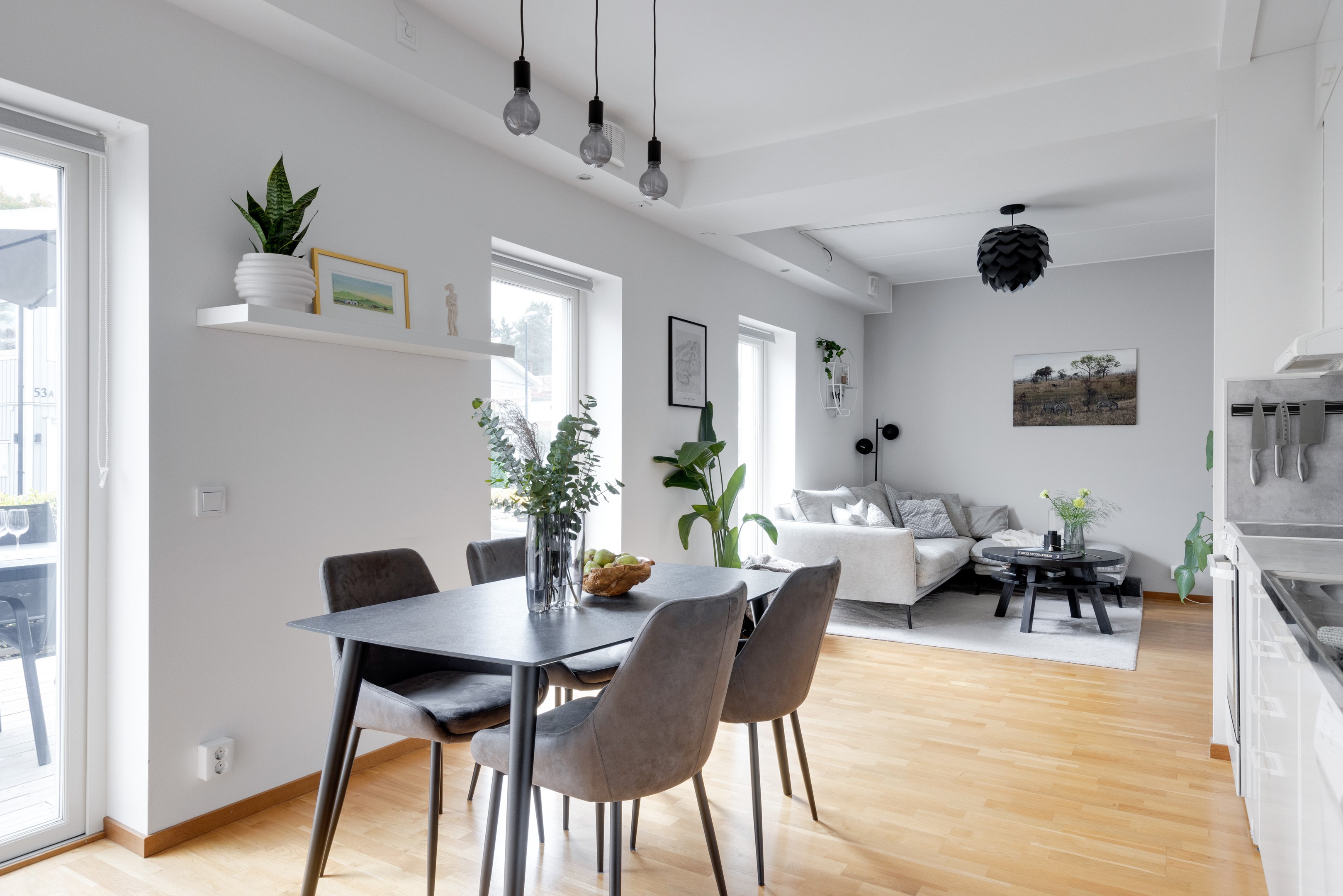 Bostadsbild från Milstensvägen 98, Såld i Herrhagen, Uppsala