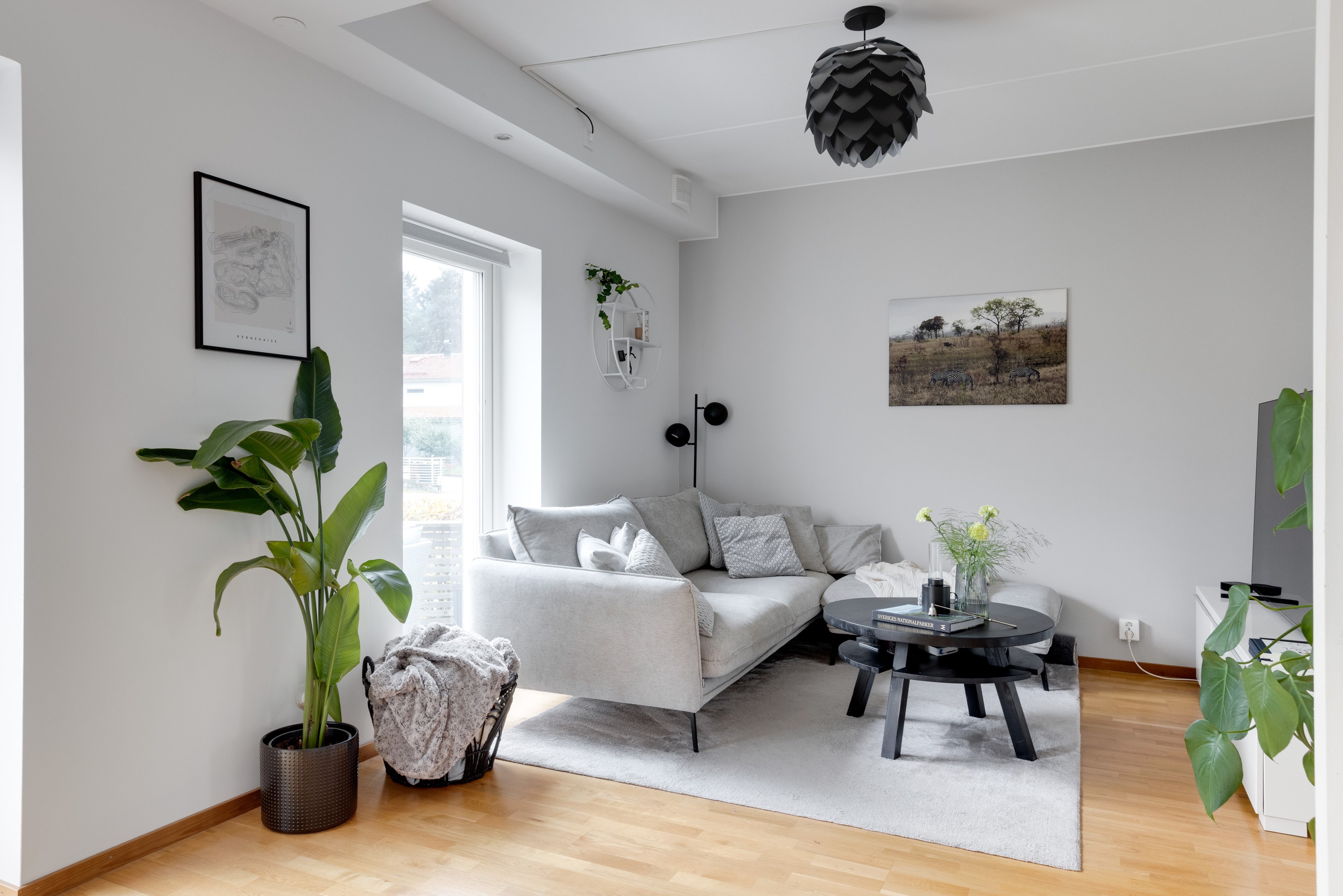 Bostadsbild från Milstensvägen 98, Såld i Herrhagen, Uppsala