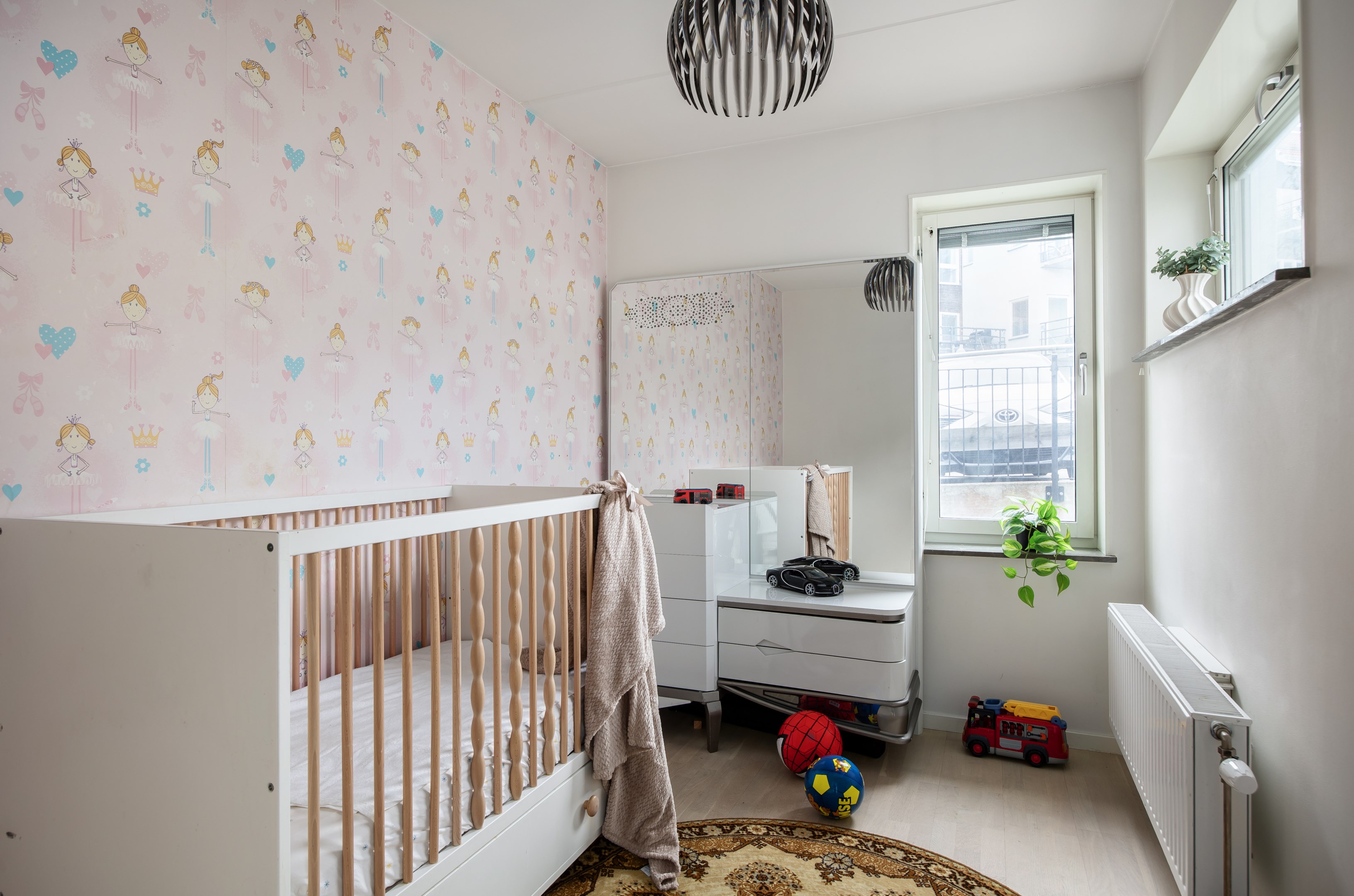 Bostadsbild från Barnhemsvägen 8, Till salu i Skuru, Nacka