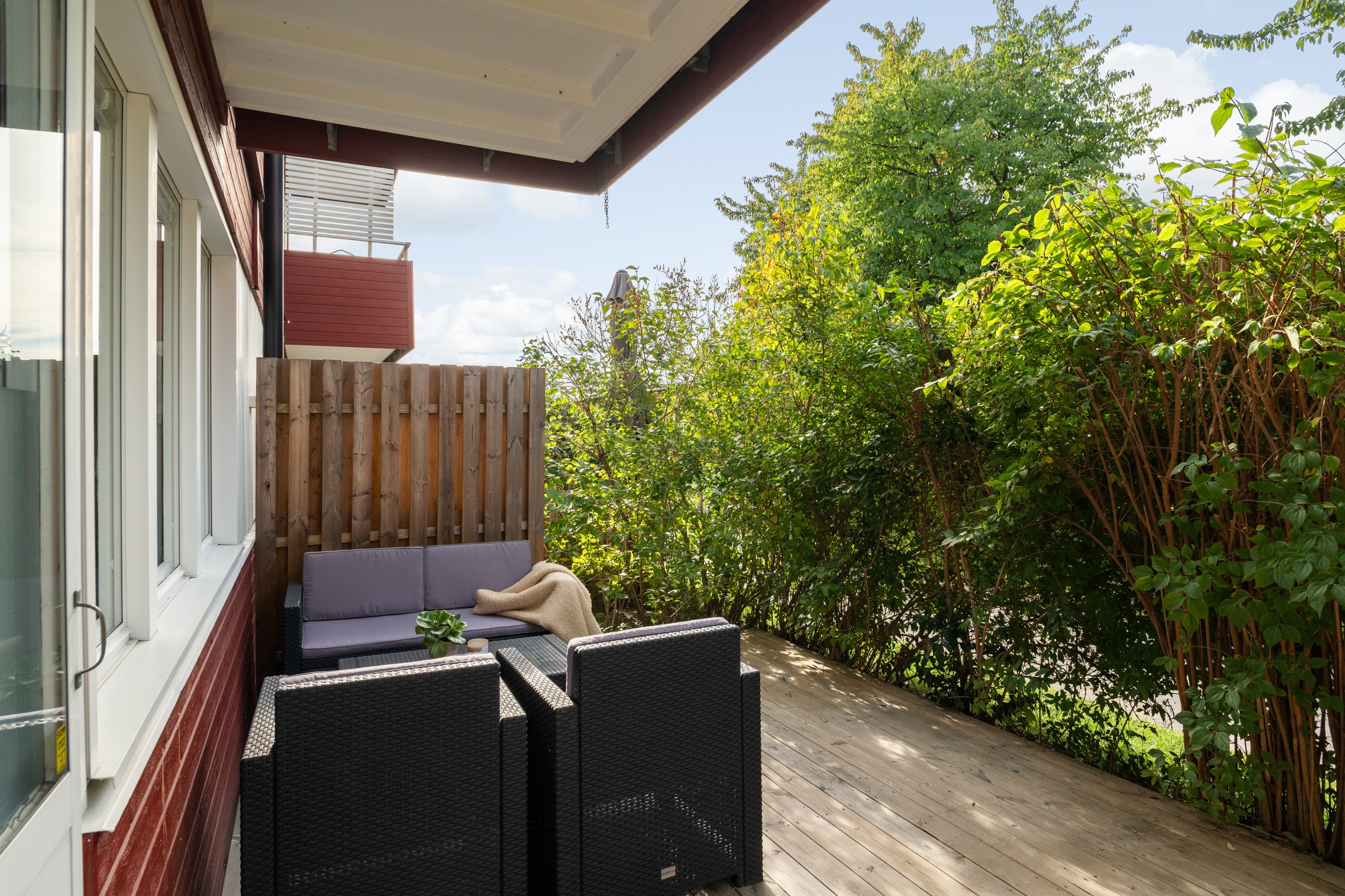 Bostadsbild från Ljuskärrsvägen 77, Såld i Saltsjöbaden - Ljuskärrsberget, Nacka