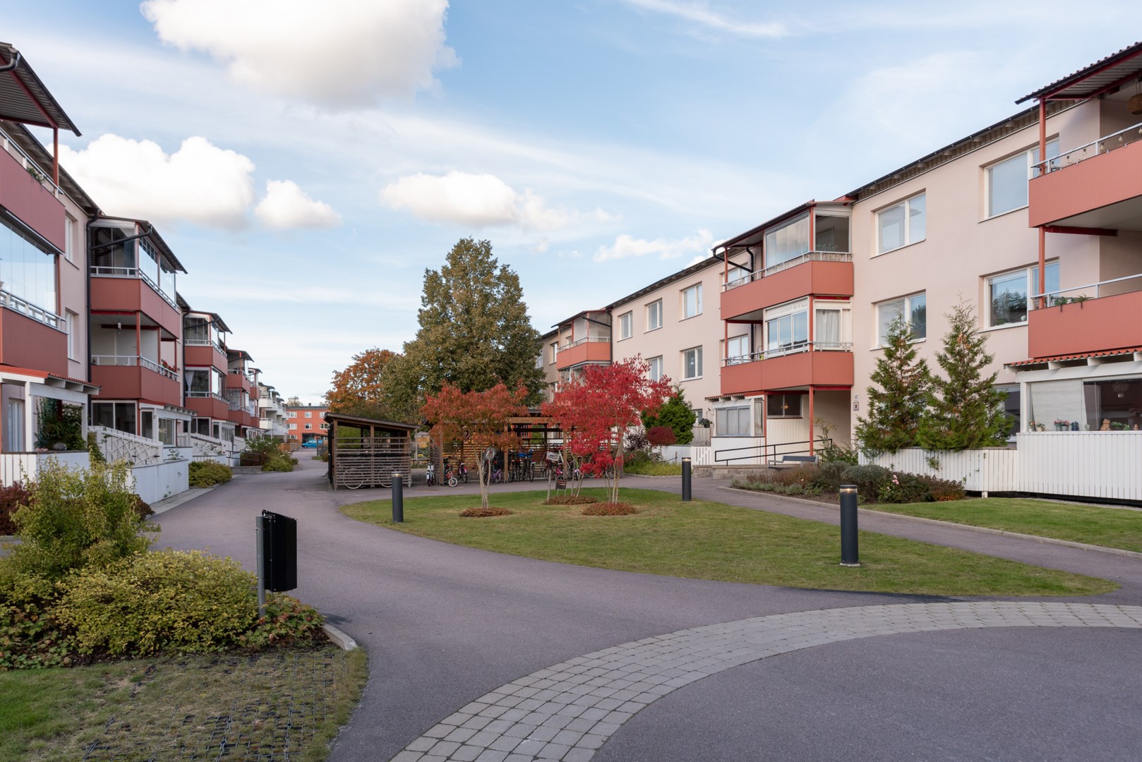 Bostadsbild från Flisavägen 17, Såld i Bjurhovda, Västerås