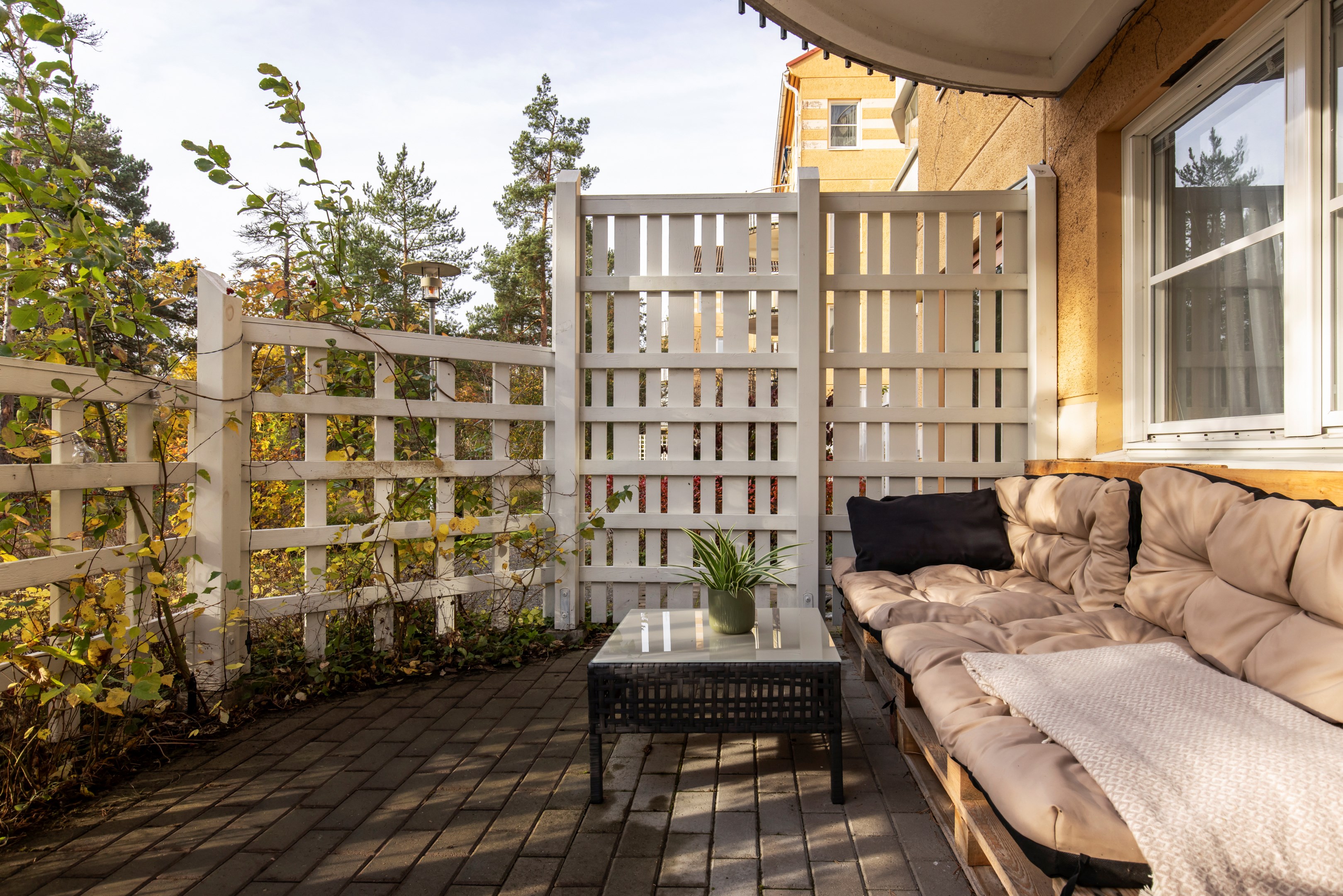 Bostadsbild från Kantatvägen 25, Såld i Nacka Forum, Nacka