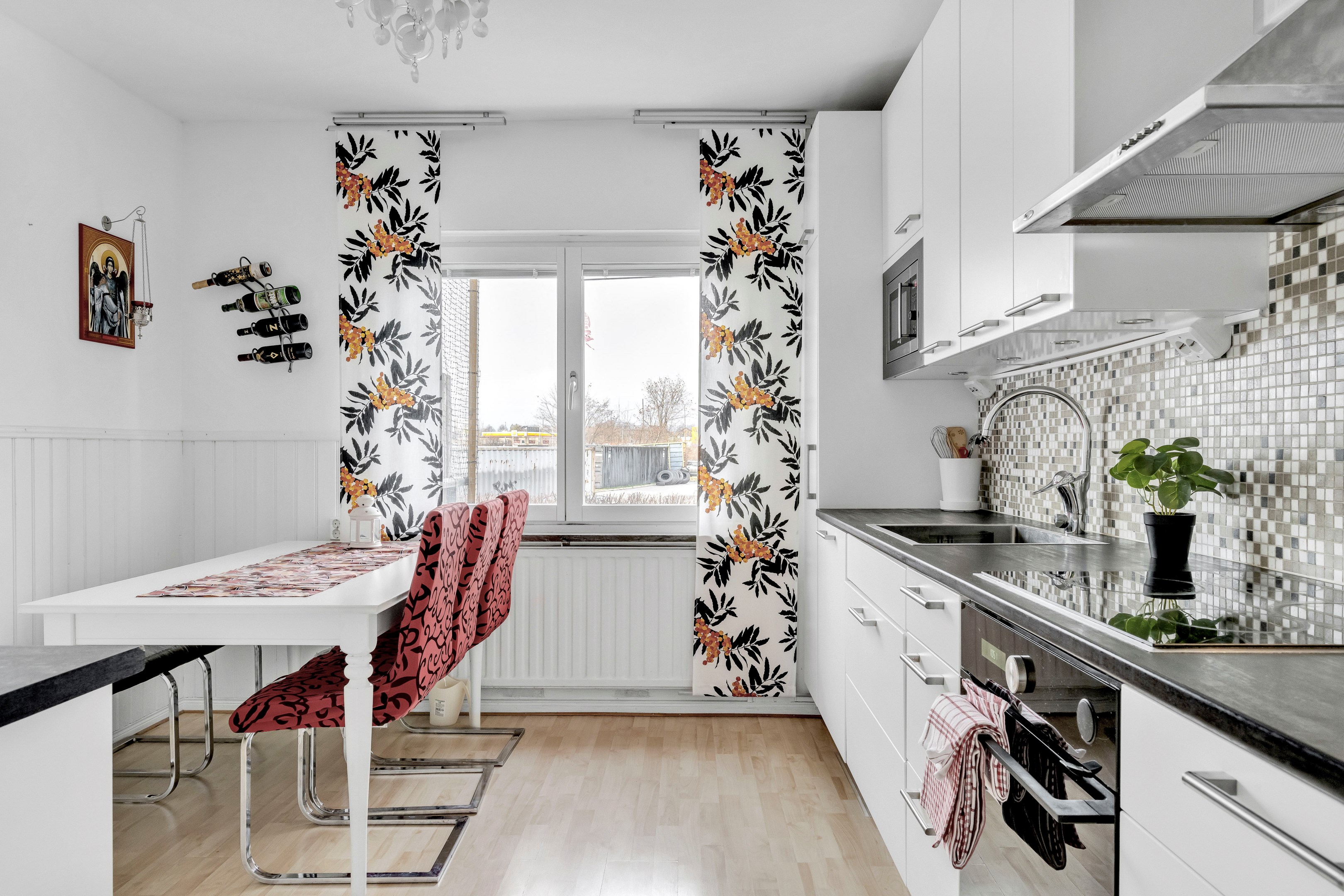 Bostadsbild från Johannelundsgatan 8, Såld i Salabacke, Uppsala