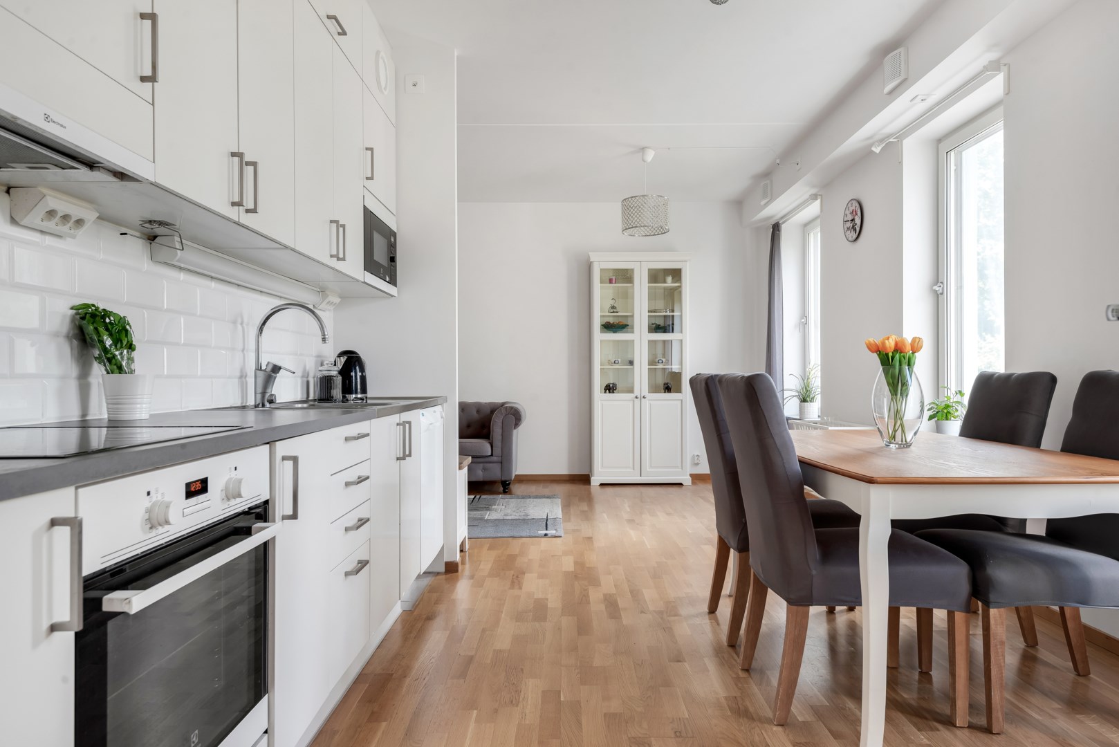 Bostadsbild från Opalvägen 101, Såld i Herrhagen, Uppsala