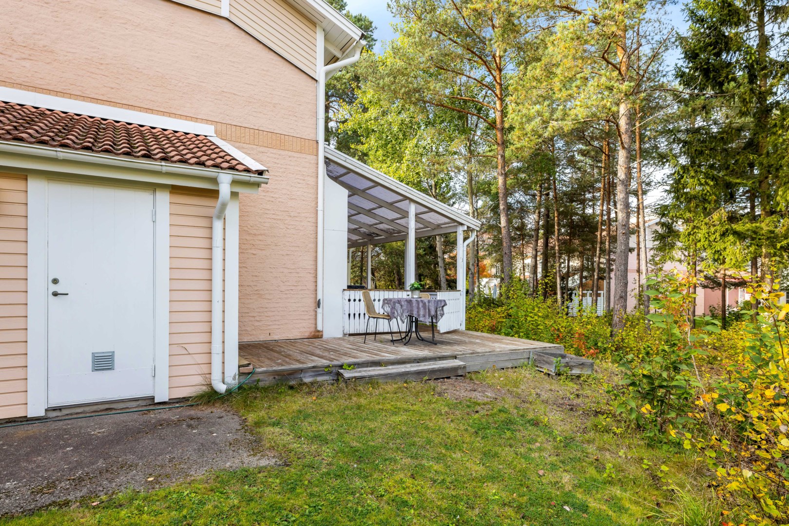 Bostadsbild från Dalaresan 34, Såld i Sävja, Uppsala