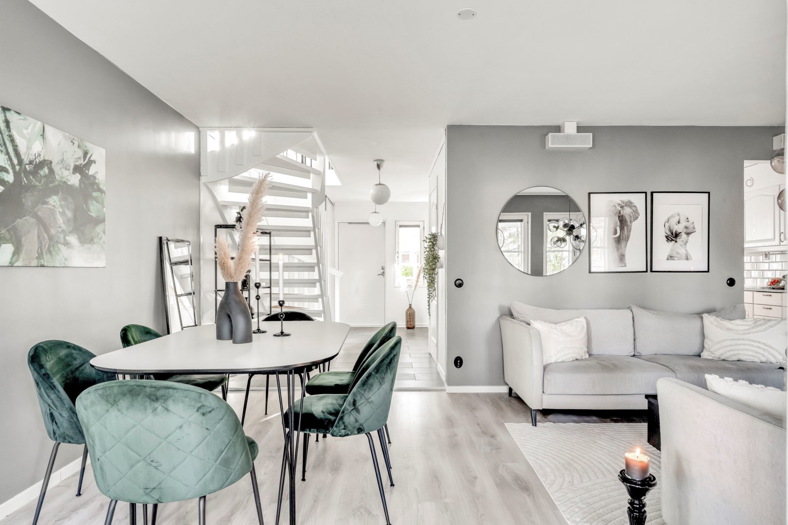 Bostadsbild från Dalaresan 34, Såld i Sävja, Uppsala