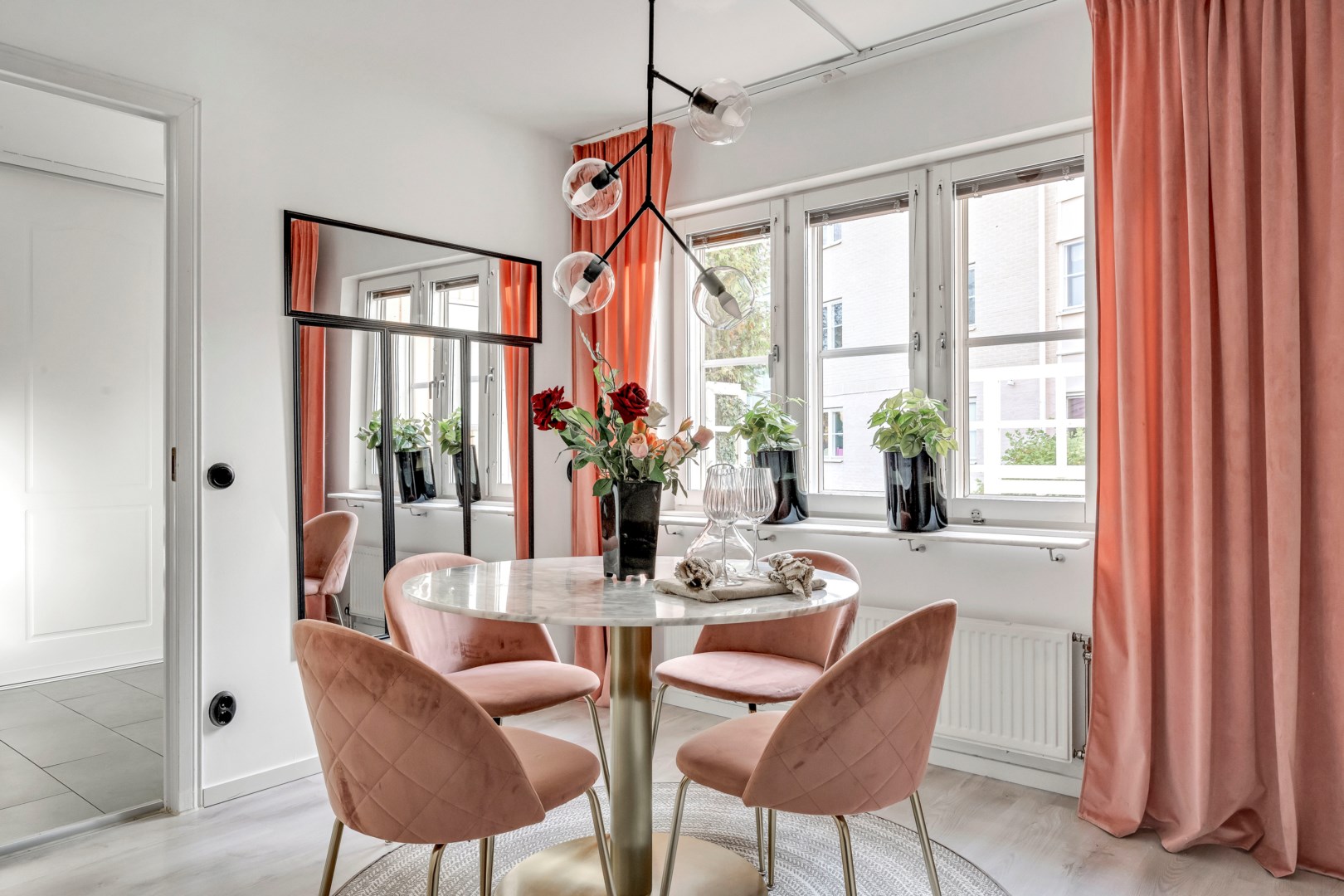 Bostadsbild från Dalaresan 34, Såld i Sävja, Uppsala