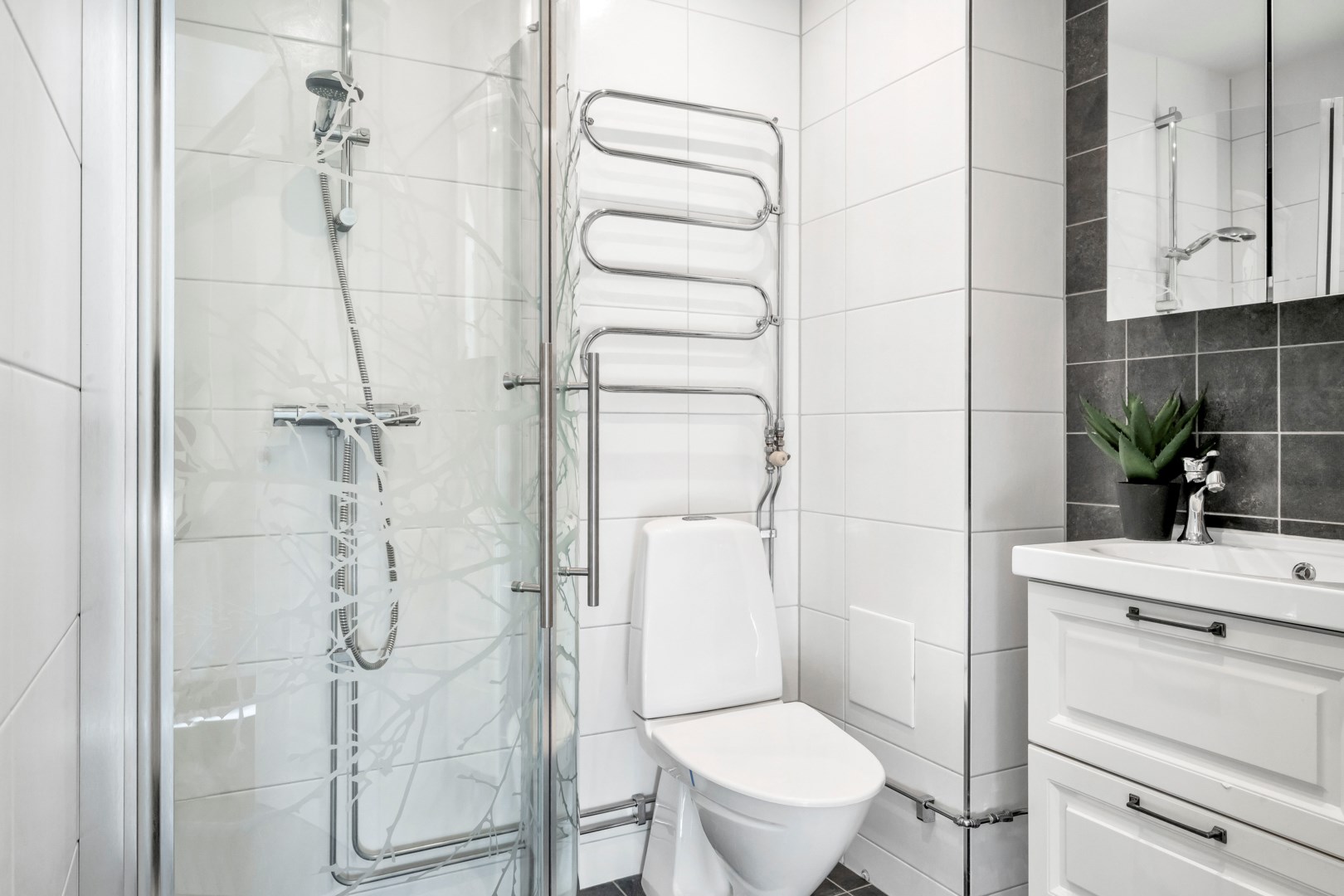 Bostadsbild från Dalaresan 34, Såld i Sävja, Uppsala