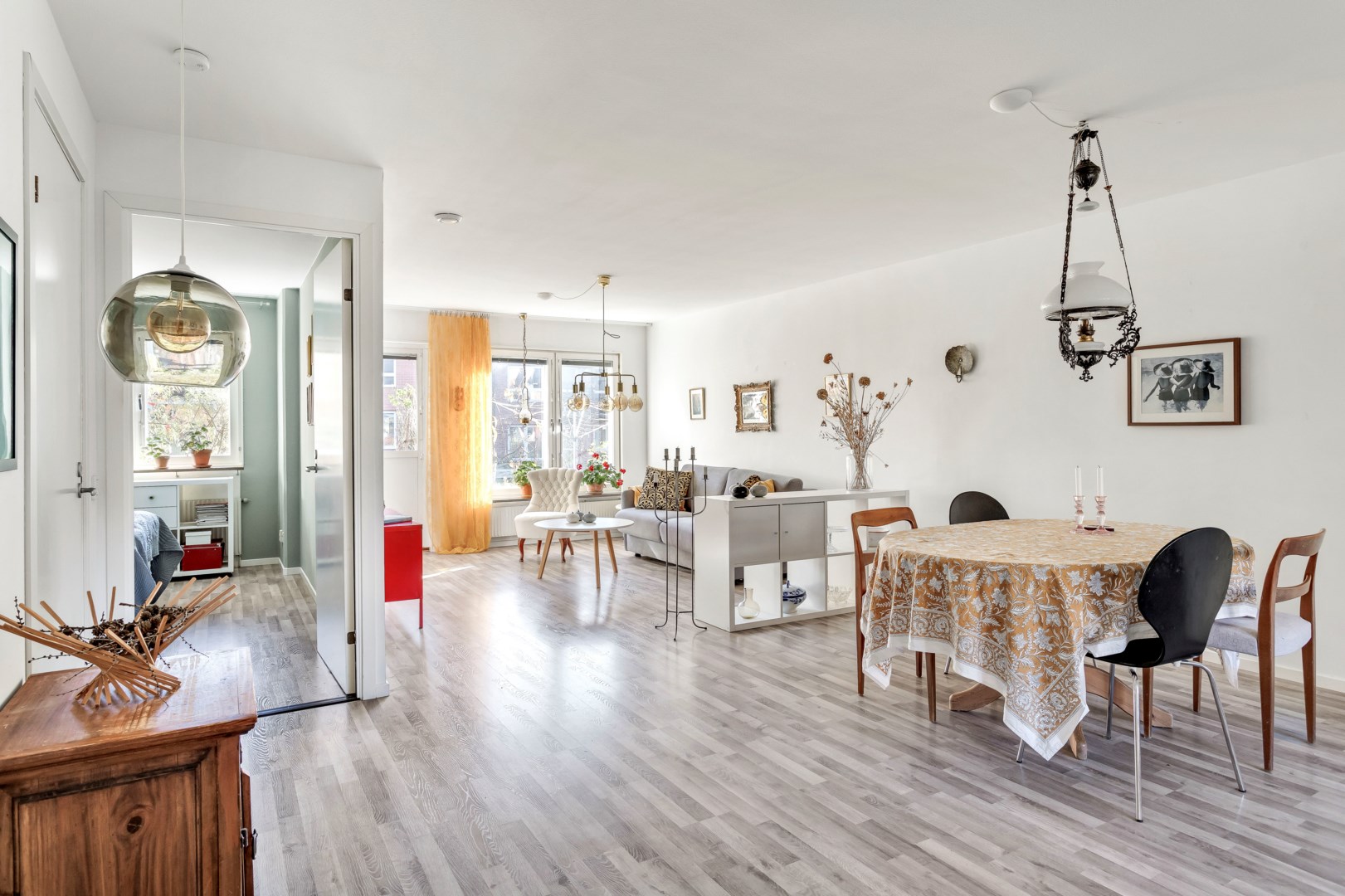 Bostadsbild från Lings väg 57, Såld i Ling, Uppsala