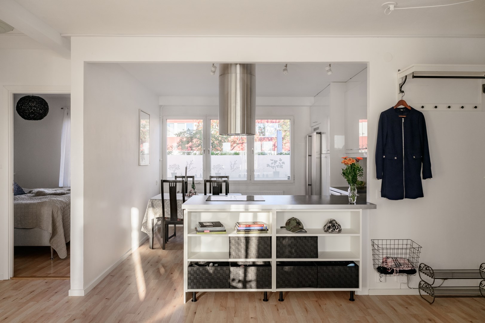 Bostadsbild från Ljuskärrsvägen 76, Såld i Ljuskärrsberget - Saltsjöbaden, Nacka