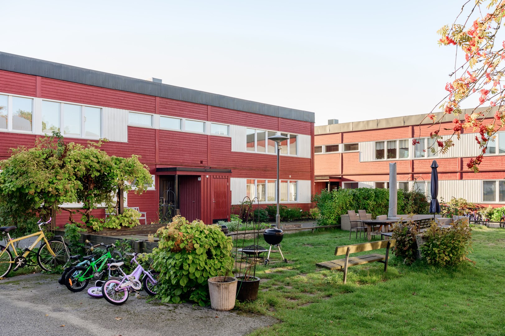 Bostadsbild från Ljuskärrsvägen 76, Såld i Ljuskärrsberget - Saltsjöbaden, Nacka