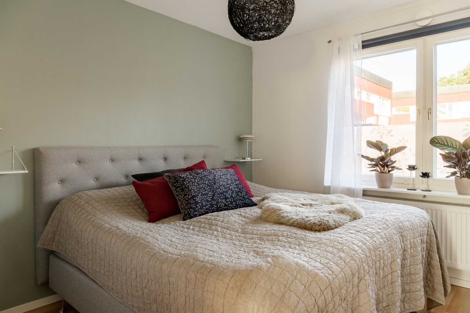 Bostadsbild från Ljuskärrsvägen 76, Såld i Ljuskärrsberget - Saltsjöbaden, Nacka