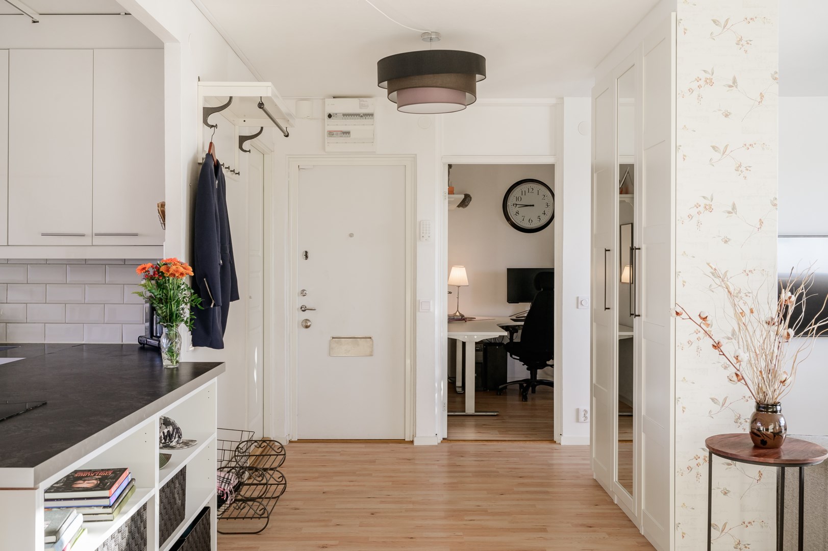 Bostadsbild från Ljuskärrsvägen 76, Såld i Ljuskärrsberget - Saltsjöbaden, Nacka