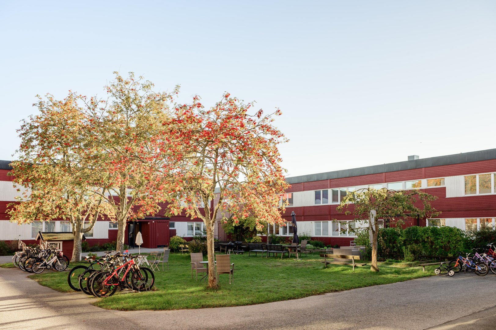 Bostadsbild från Ljuskärrsvägen 76, Såld i Ljuskärrsberget - Saltsjöbaden, Nacka