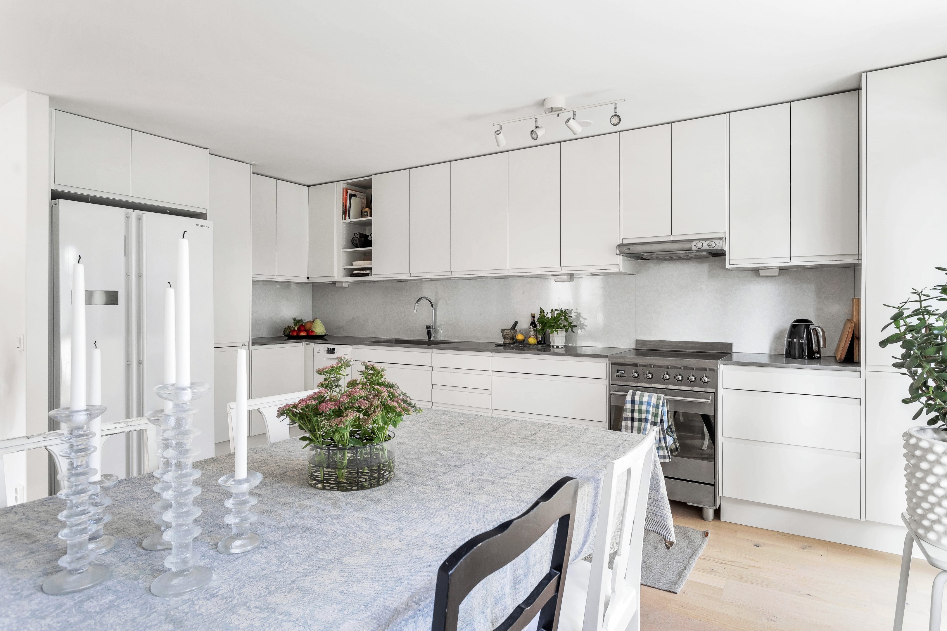 Bostadsbild från Djäknegatan 68, Såld i Kapellgärdet, Uppsala