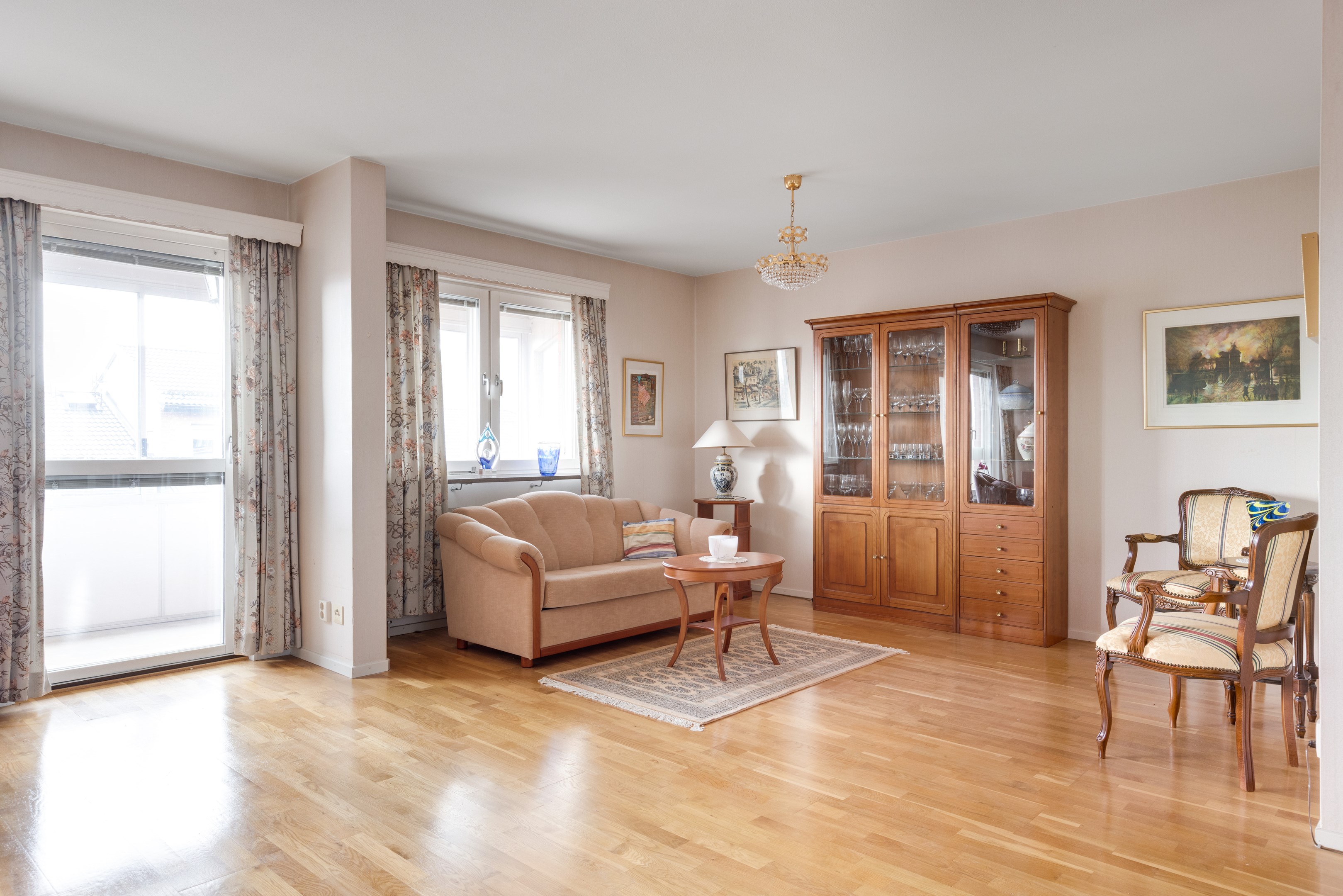 Bostadsbild från Lings väg 76, Såld i Löten, Uppsala