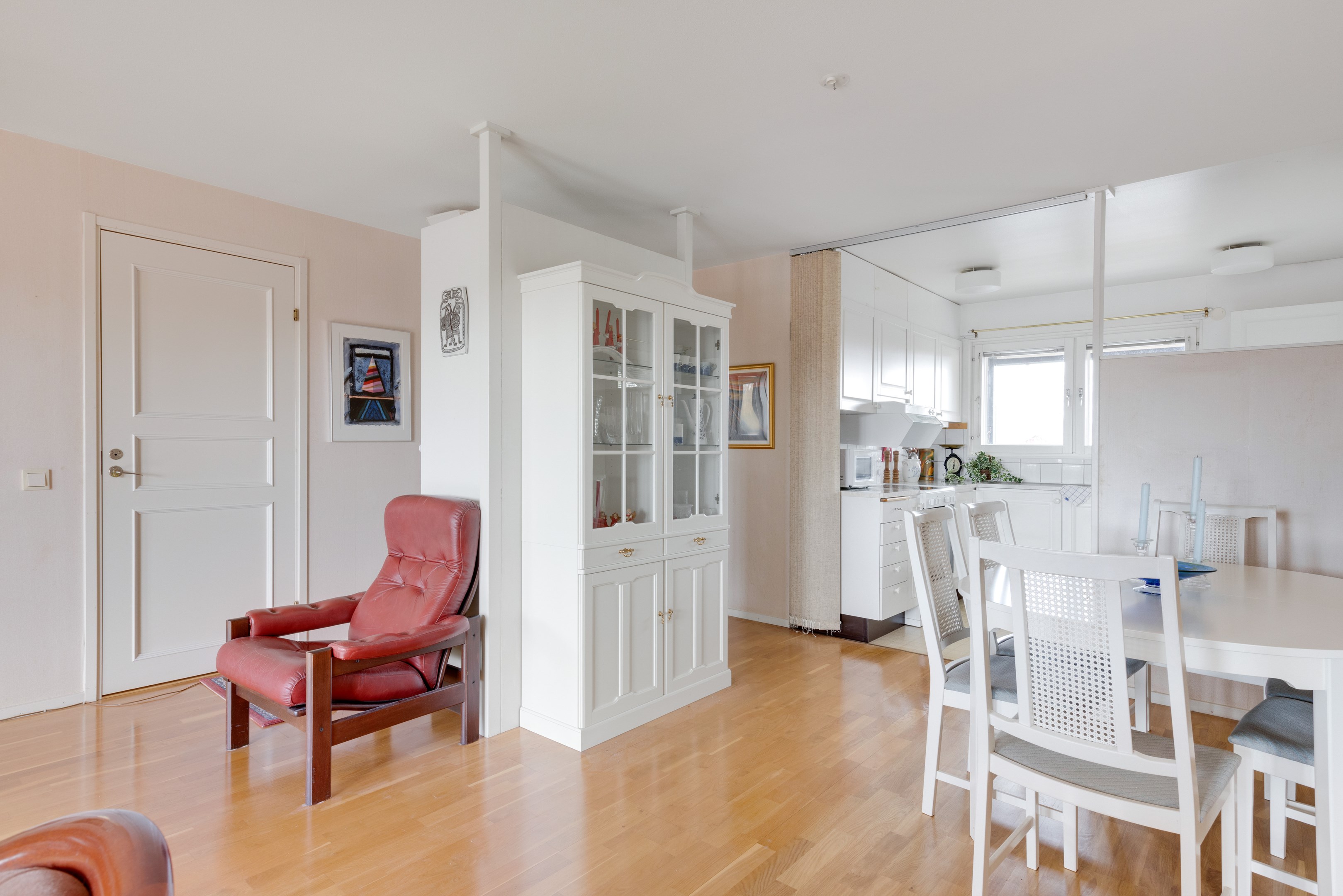 Bostadsbild från Lings väg 76, Såld i Löten, Uppsala