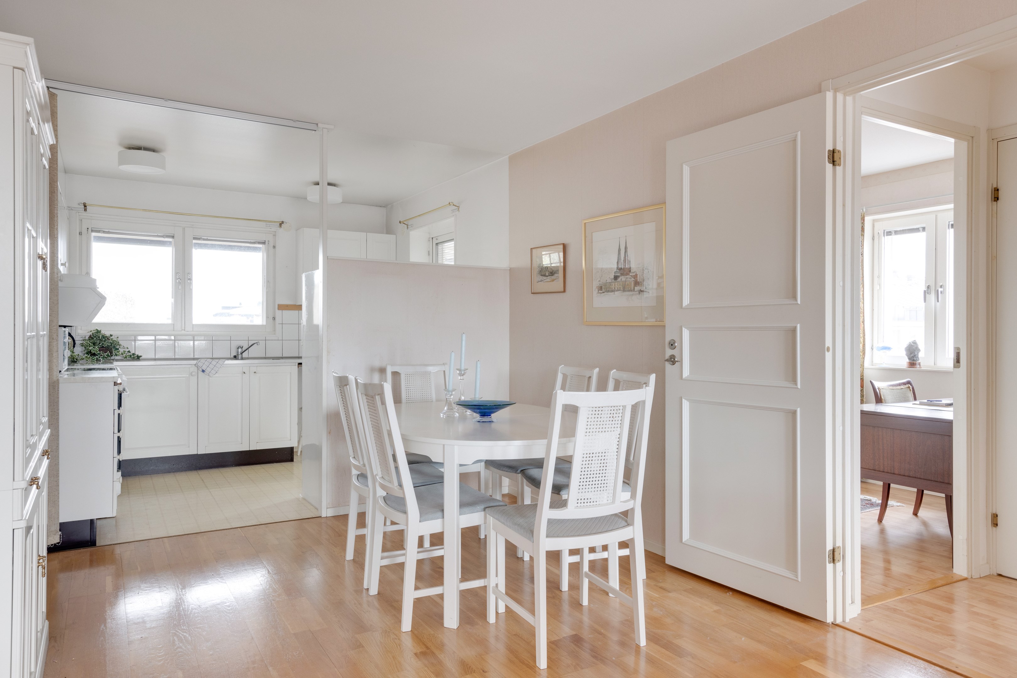 Bostadsbild från Lings väg 76, Såld i Löten, Uppsala