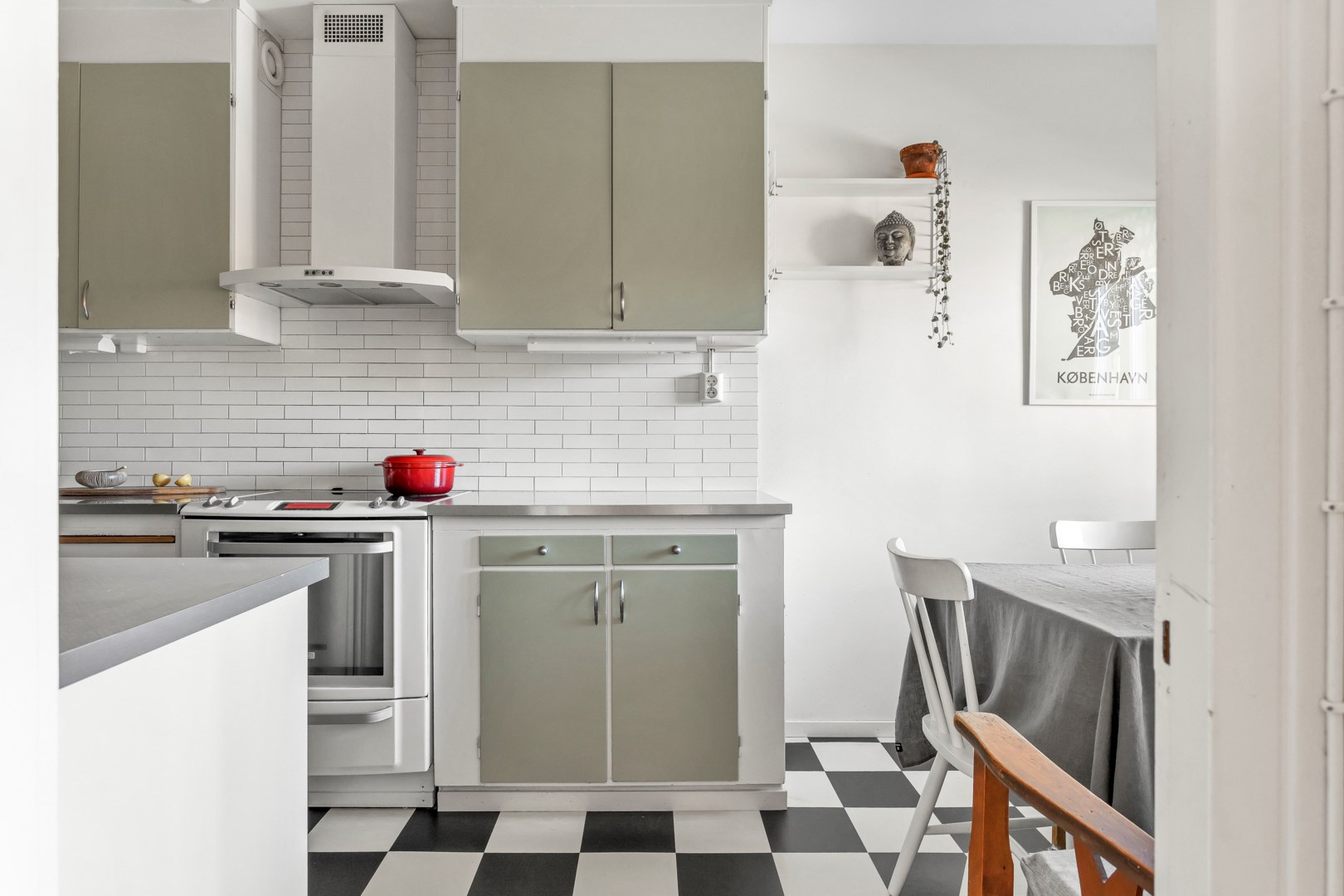 Bostadsbild från Tiundagatan 39, Såld i Luthagen, Uppsala