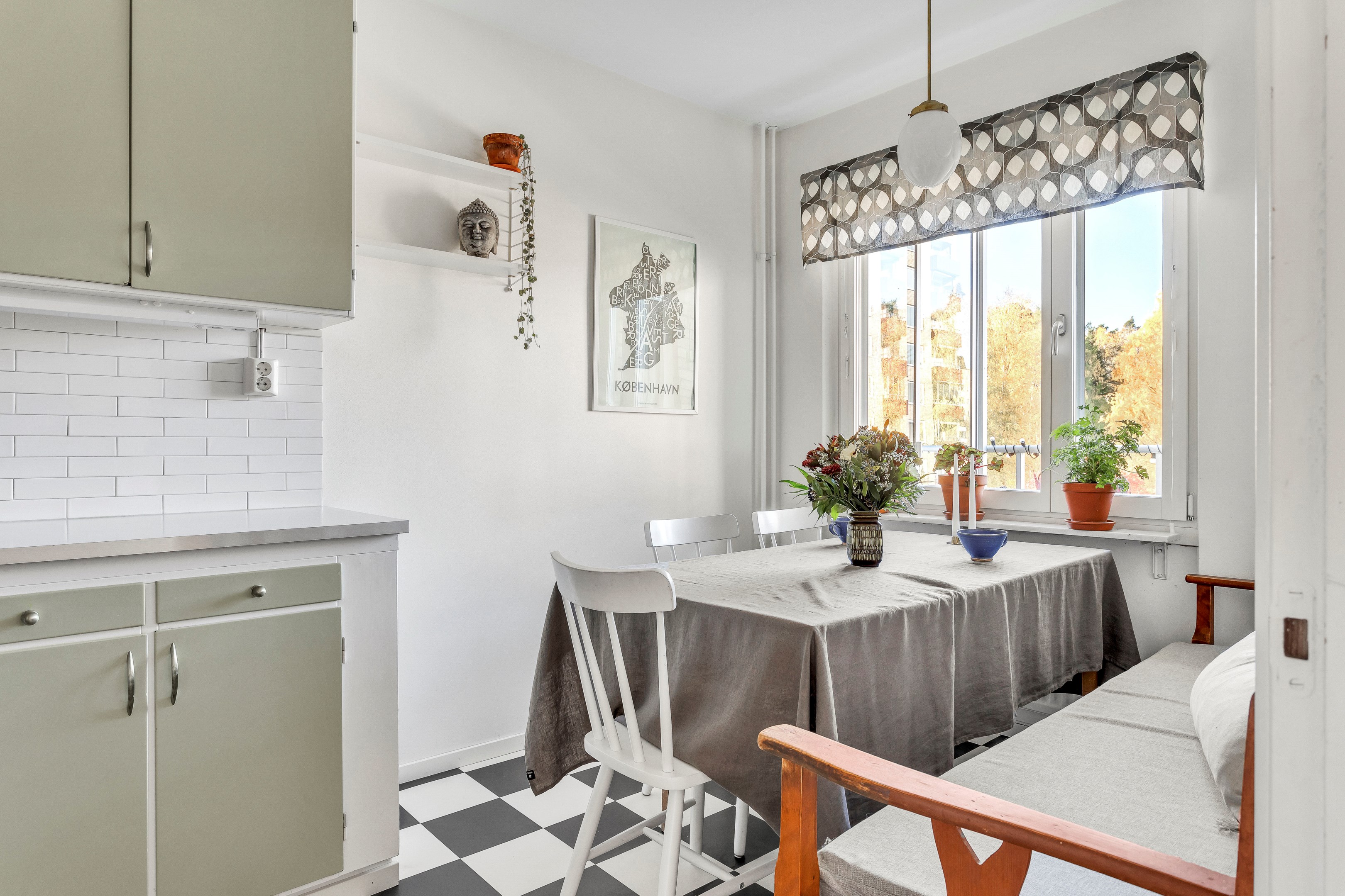 Bostadsbild från Tiundagatan 39, Såld i Luthagen, Uppsala