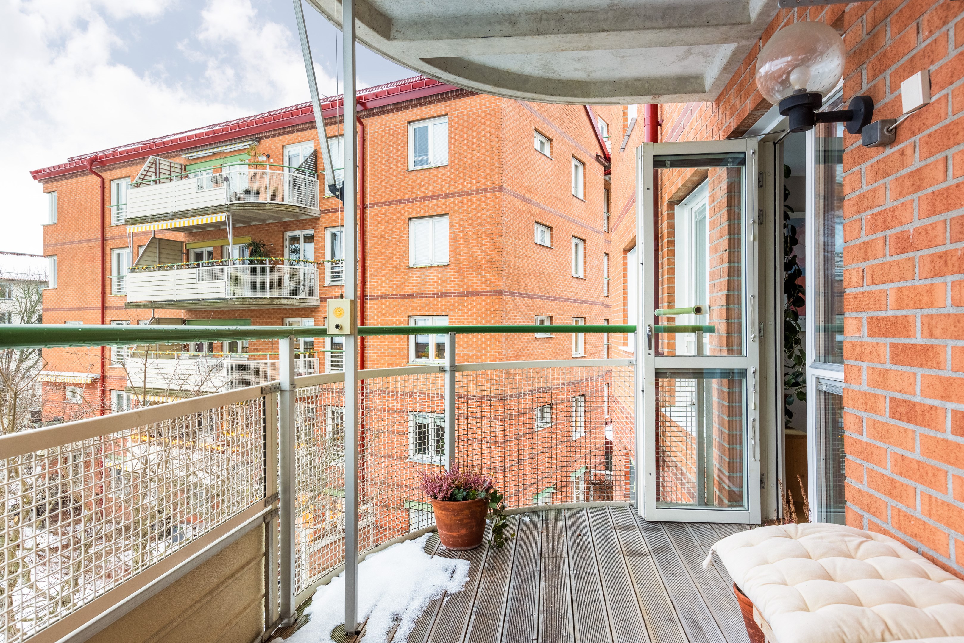 Bostadsbild från S:t Johannesgatan 31 B, Såld i Öfre Slotts, Uppsala