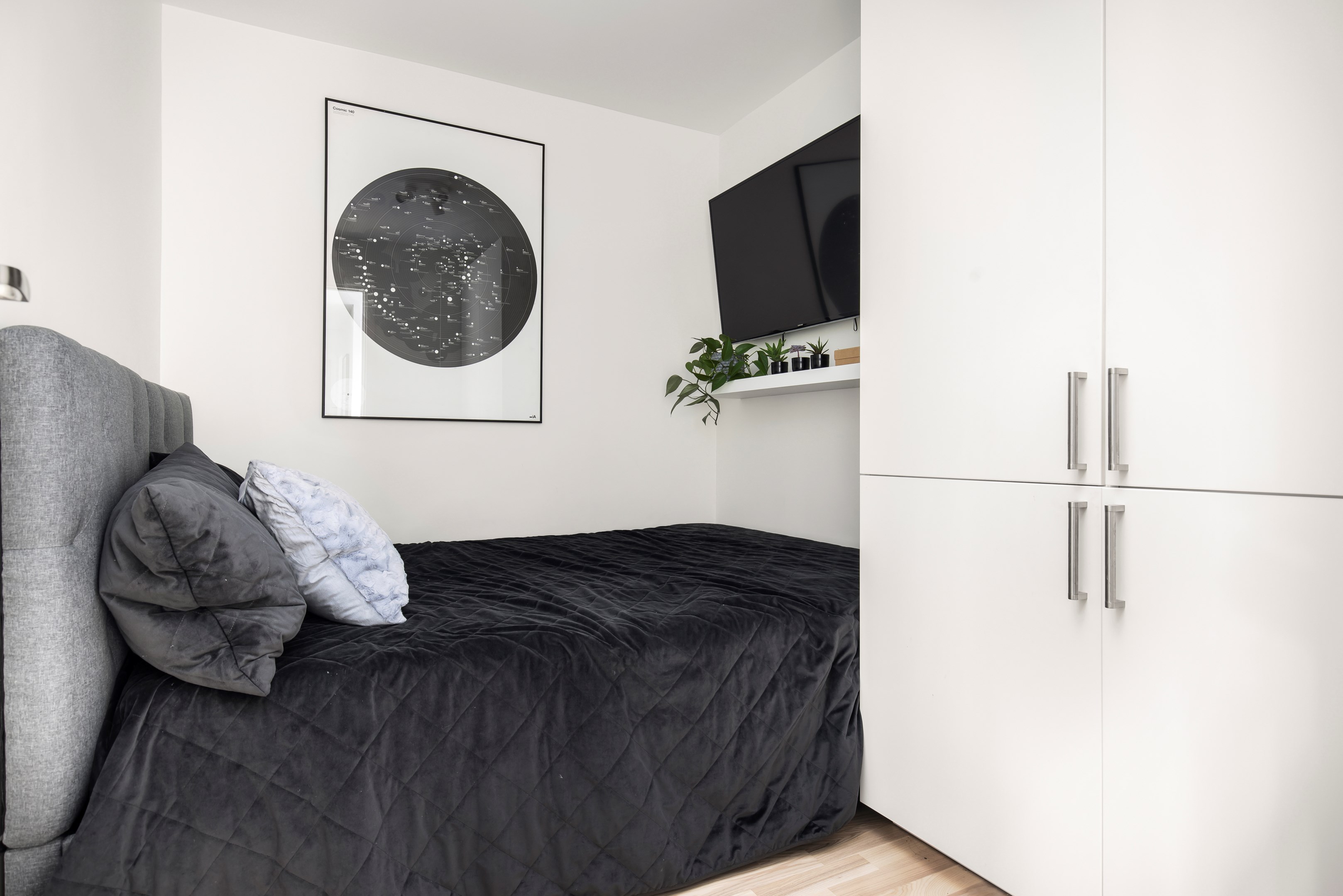 Bostadsbild från Ljuskärrsvägen 69, Kommande i Ljuskärrsberget - Saltsjöbaden, Nacka