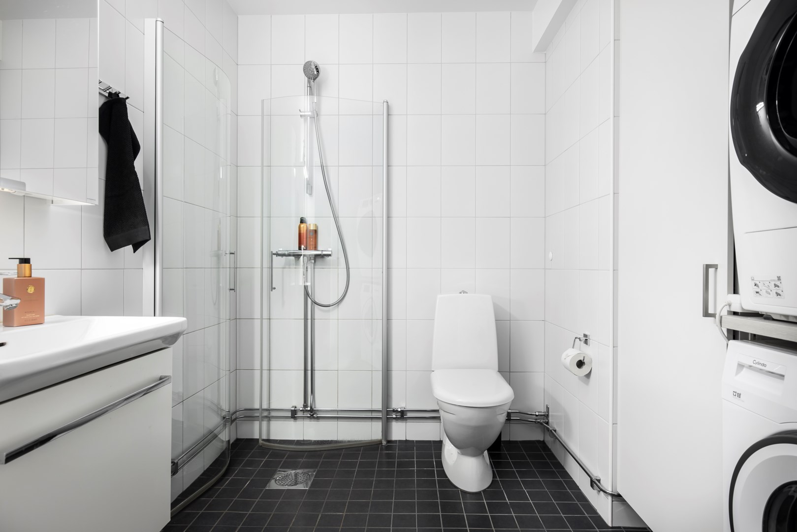 Bostadsbild från Godtemplarvägen 7, Till salu i Tollare, Nacka