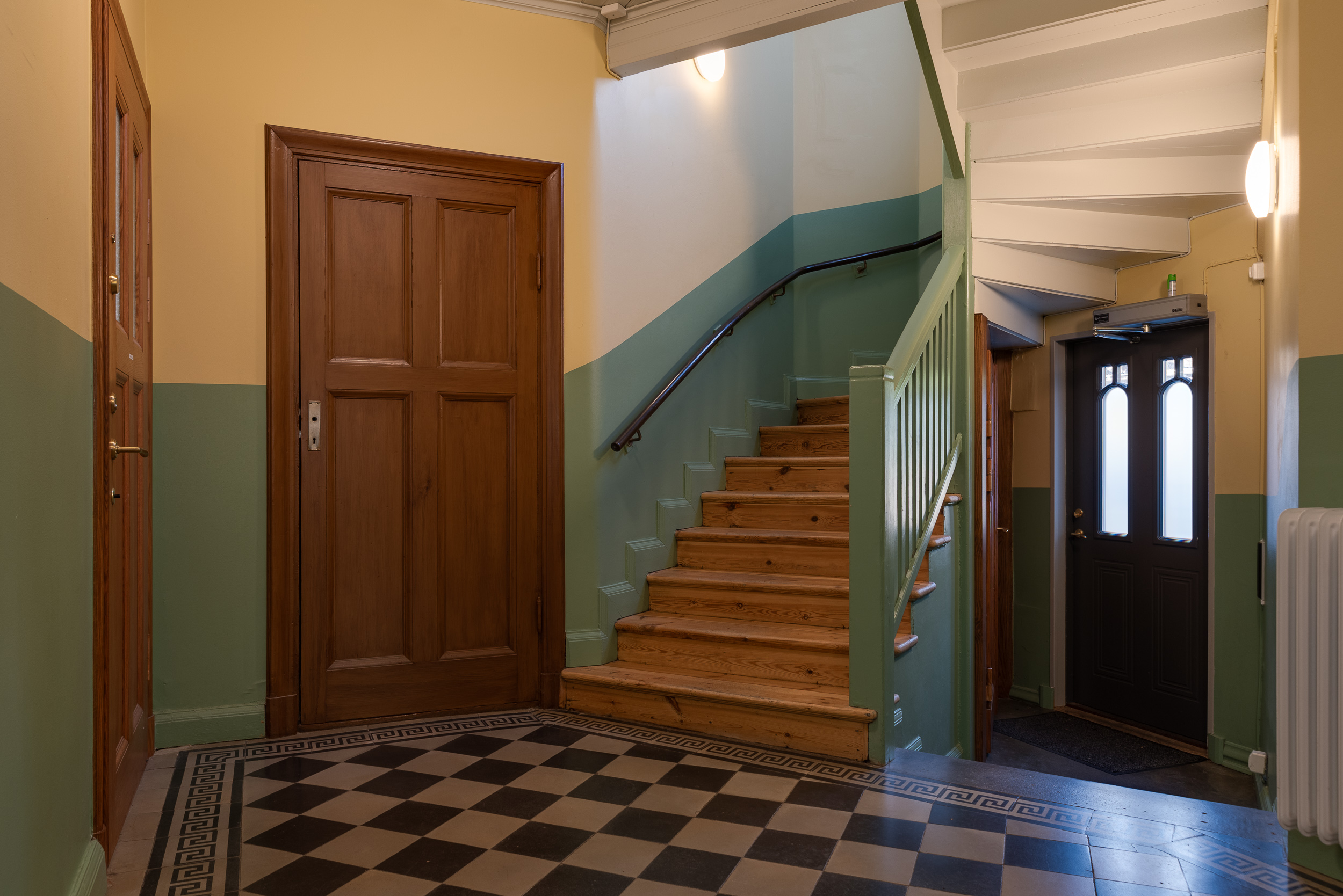 Bostadsbild från Krutkällarvägen 4, Såld i Karlsdal, Västerås