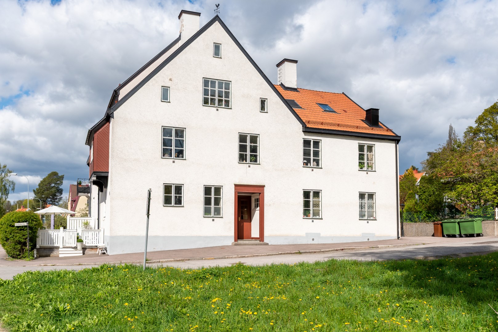 Bostadsbild från Krutkällarvägen 4, Såld i Karlsdal, Västerås