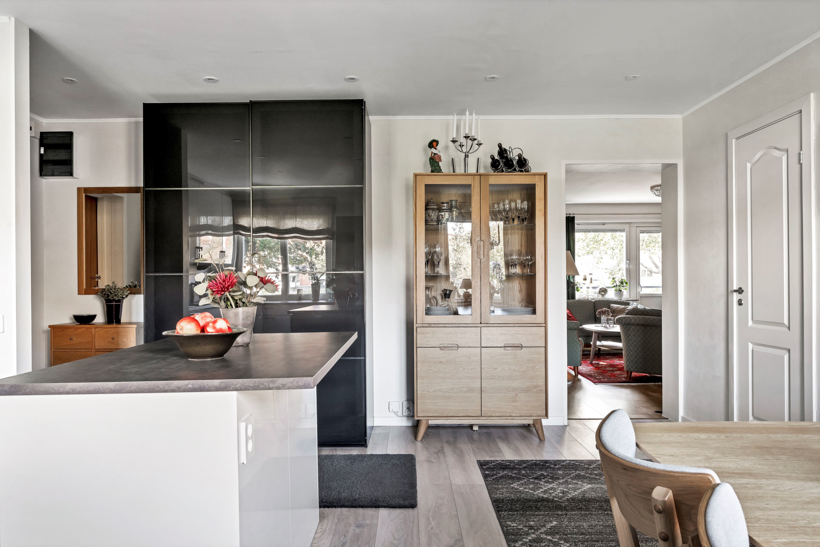 Bostadsbild från Apelgatan 8, Såld i Salabacke, Uppsala