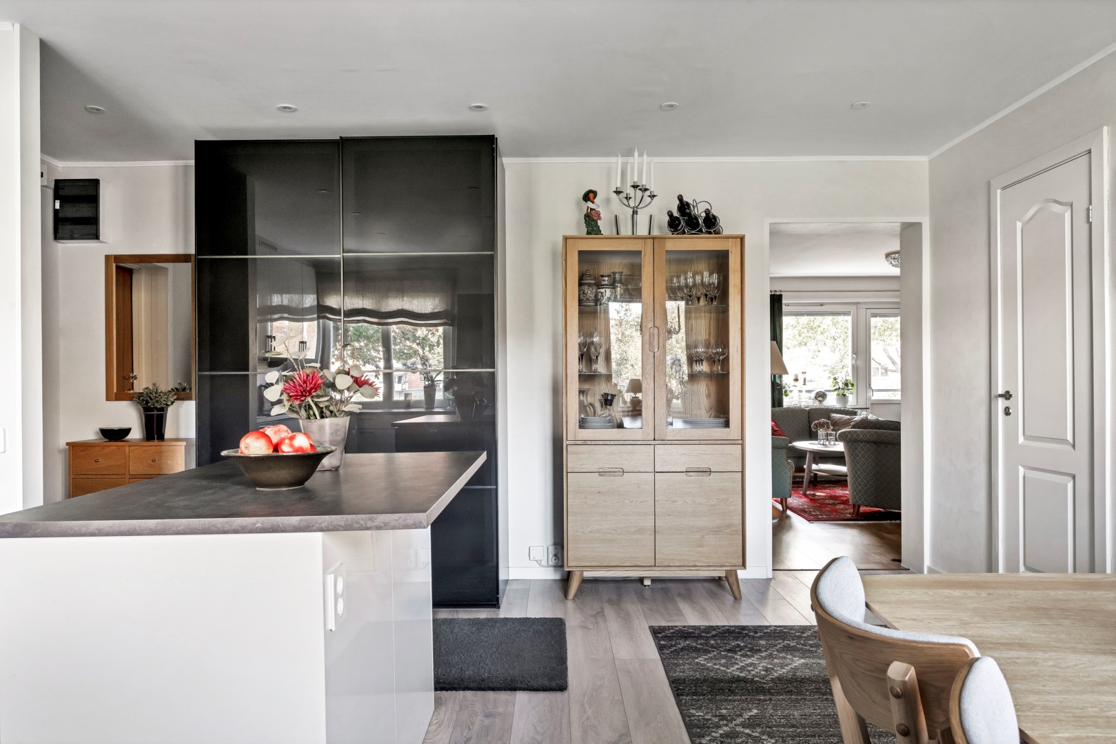 Bostadsbild från Apelgatan 8, Såld i Salabacke, Uppsala