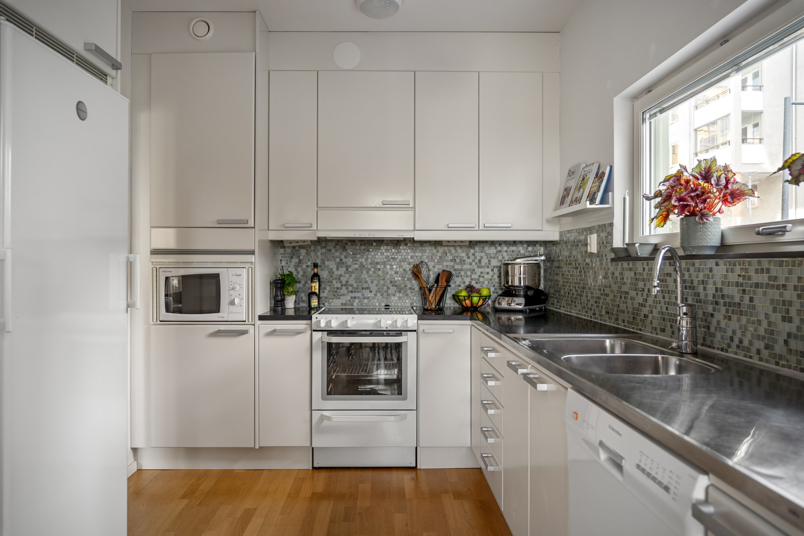 Bostadsbild från Sjökvarnsbacken 6, Såld i Saltsjöqvarn, Nacka