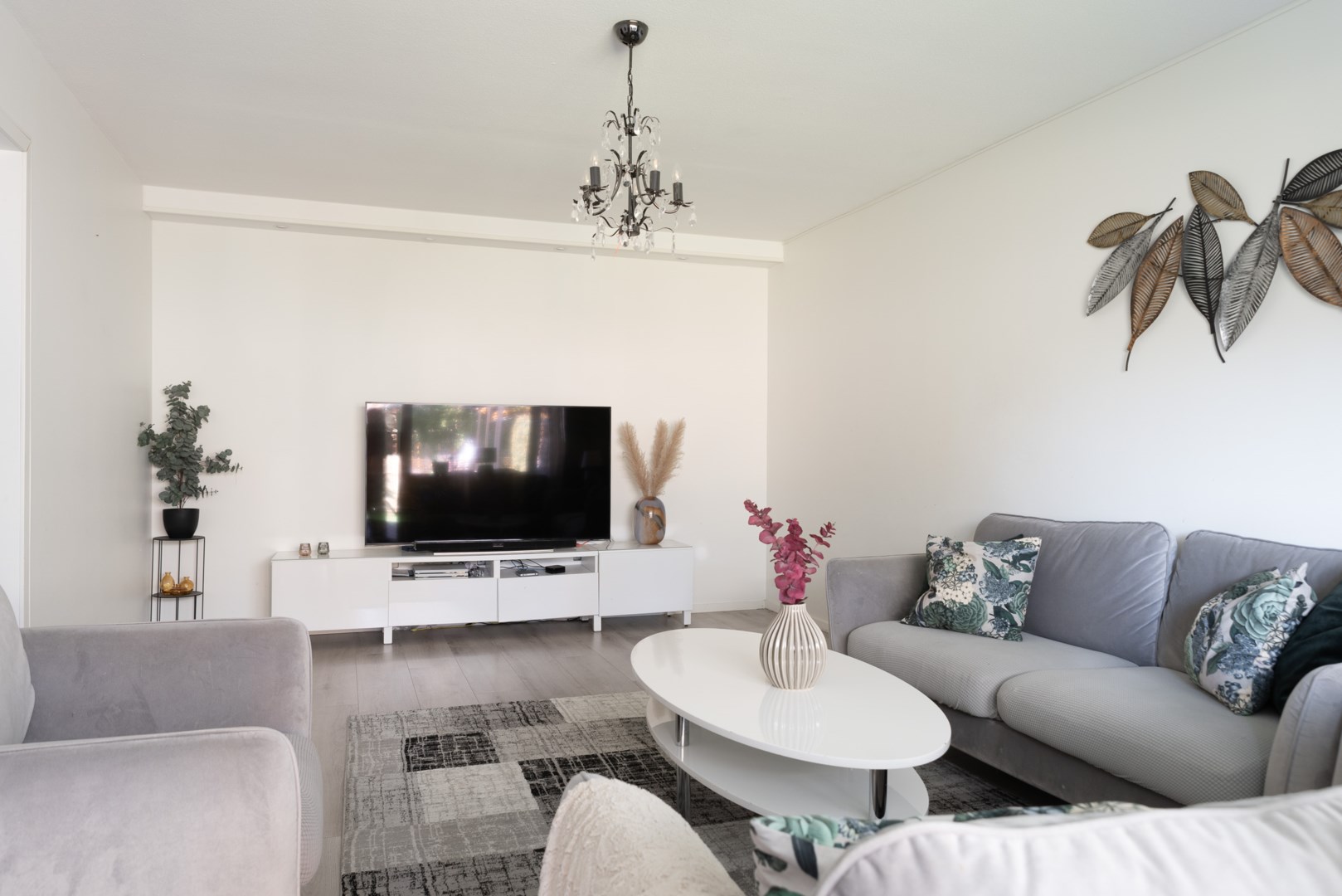 Bostadsbild från Dragverksgatan 21, Såld i Bäckby, Västerås